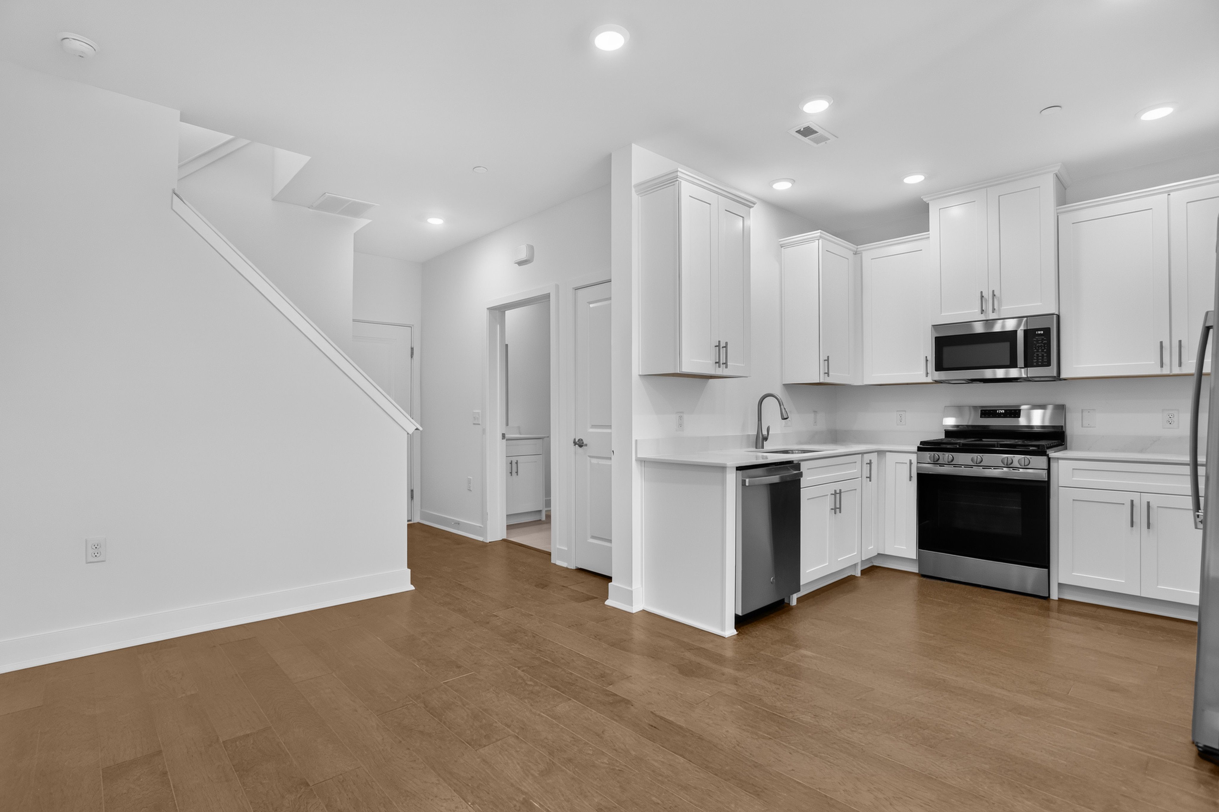 Terraces Collectionat Hopewell Collins Kitchen 3of3 F1