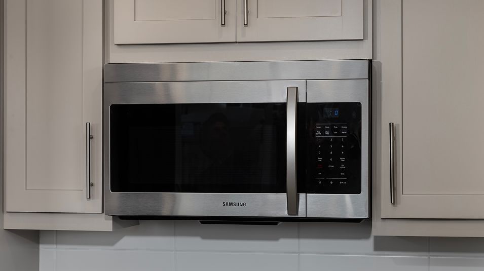 Cypress Cedar Point Res1 EI Kitchen Microwave