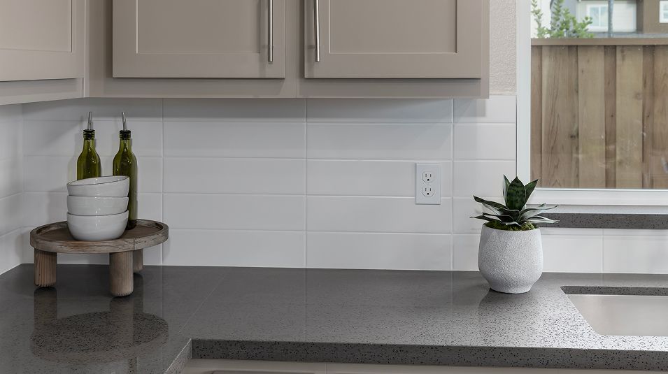 Cypress Cedar Point Res1 EI Kitchen Quartz Counter