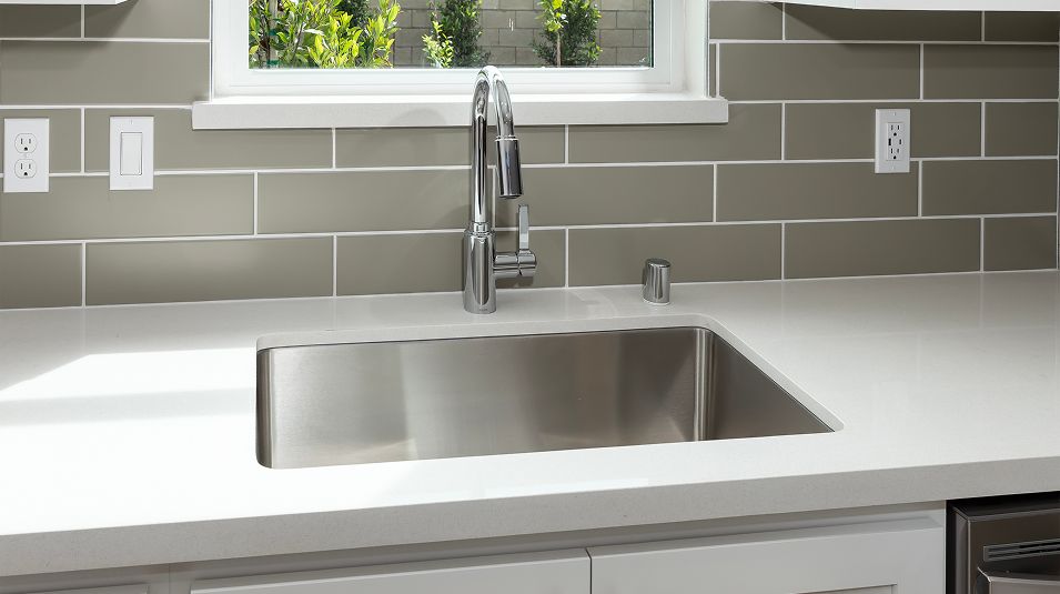Oak Cedar Point Res3 EI Kitchen Sink