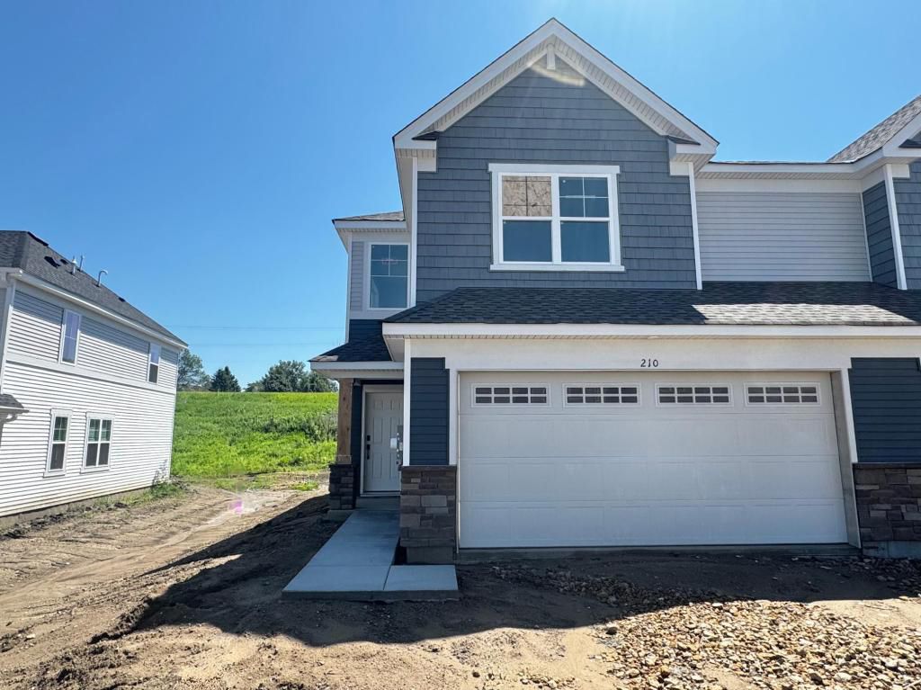 Raleigh - Waterford - Liberty Collection: Waconia, Minnesota - Lennar