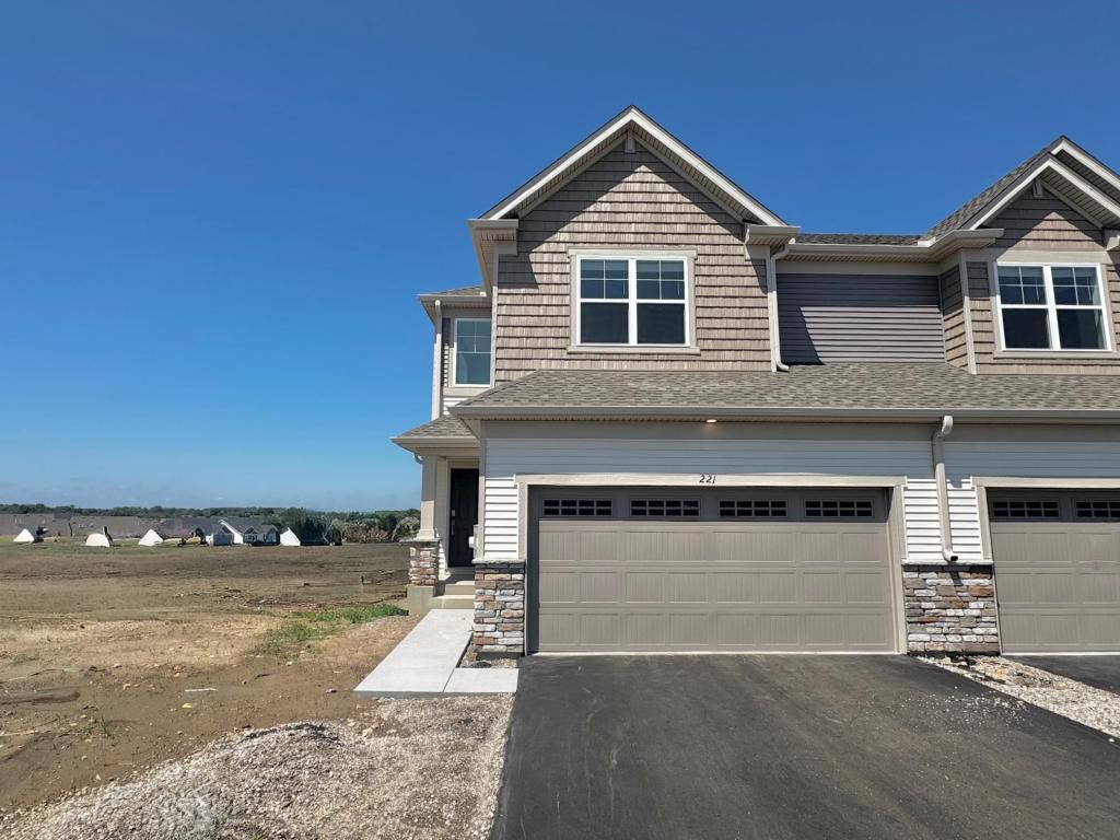 Richmond - Waterford - Liberty Collection: Waconia, Minnesota - Lennar