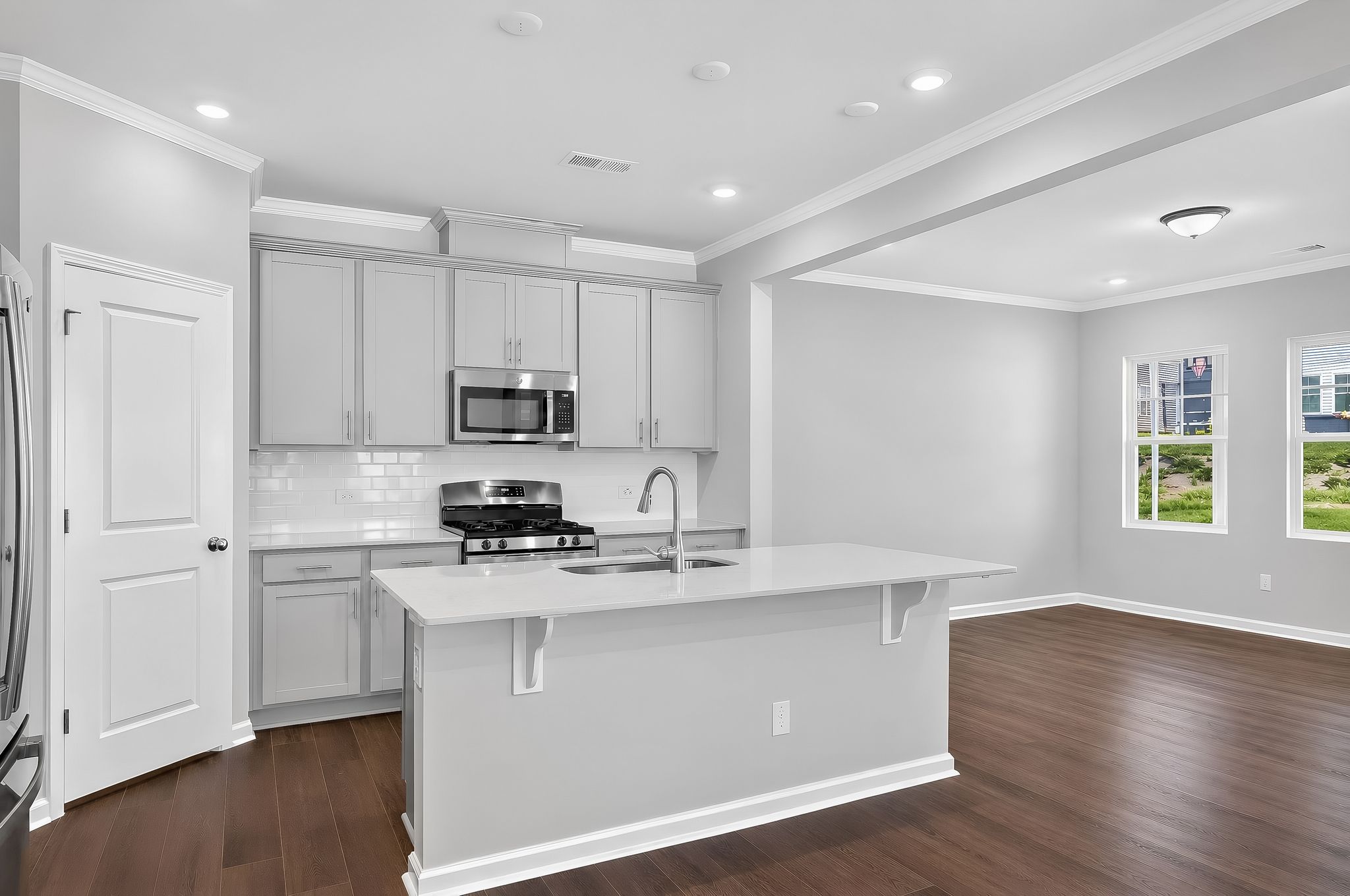 15 1380 Adler Cv Rd Kitchen Edit