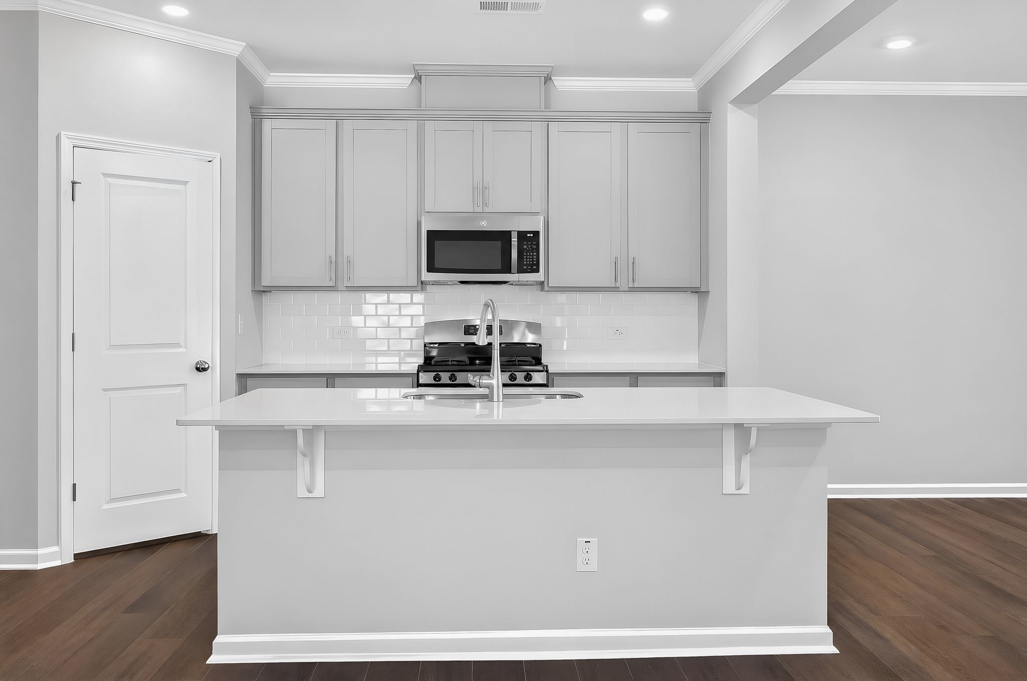 18 1380 Adler Cv Rd Kitchen Edit