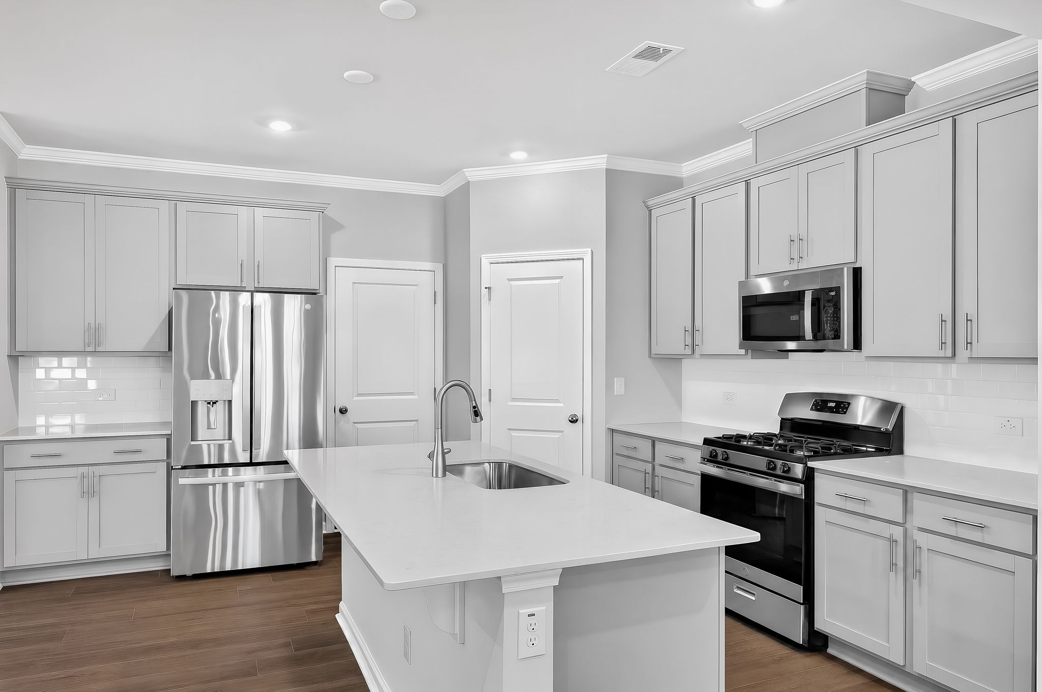 14 1380 Adler Cv Rd Kitchen Edit