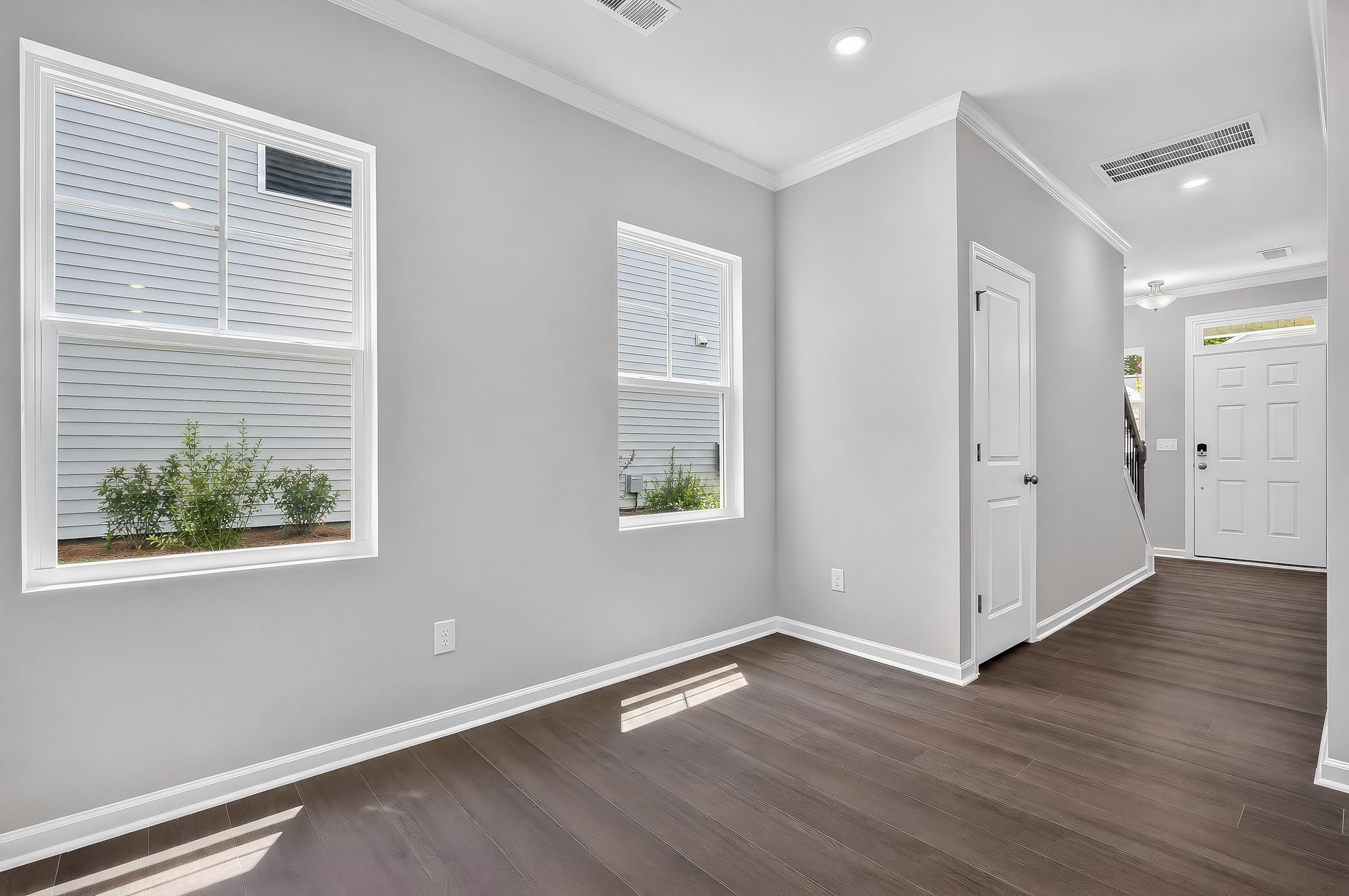 08 1380 Adler Cv Rd Living room Edit