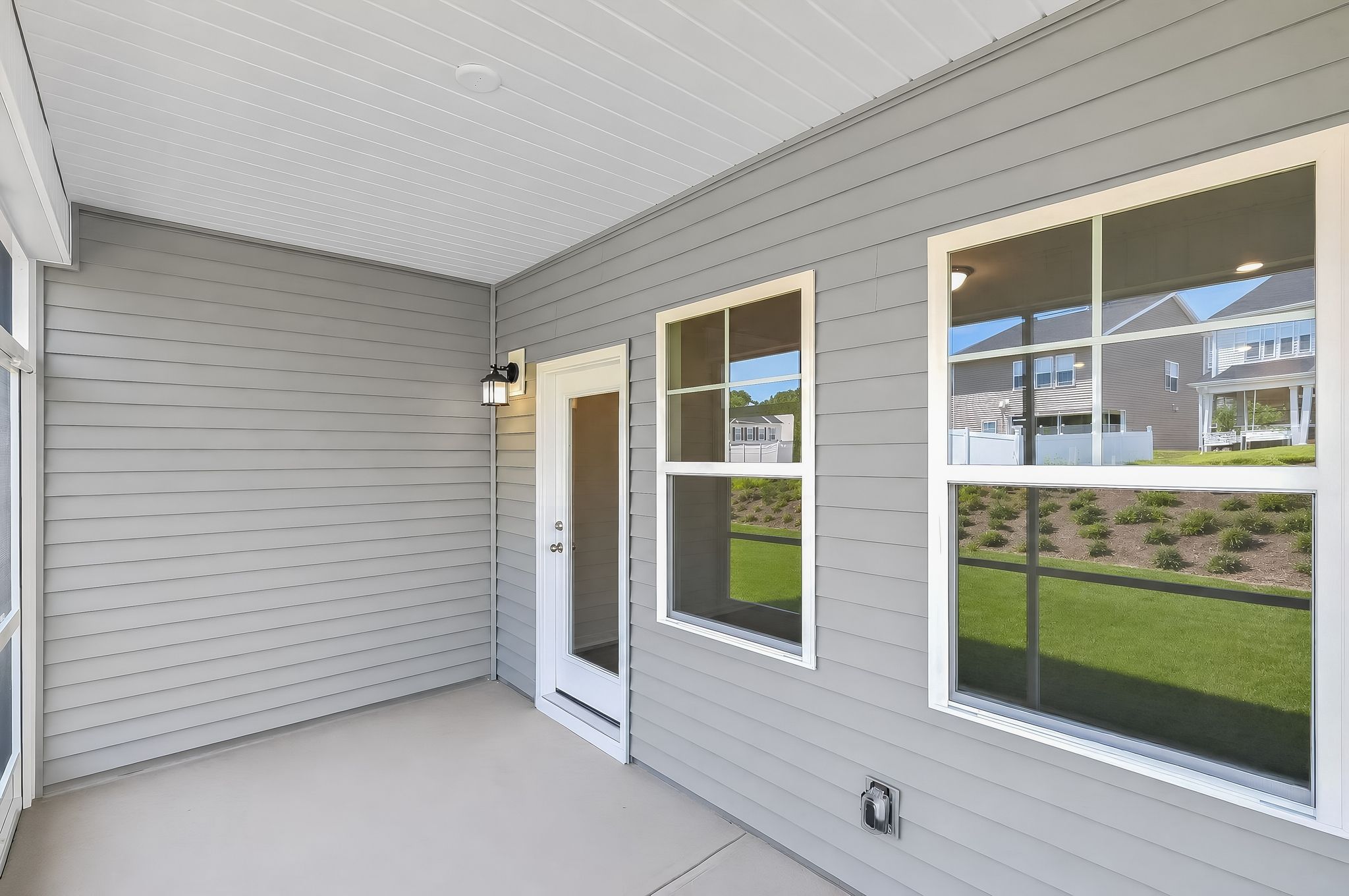 04 1380 Adler Cv Rd Exterior Edit
