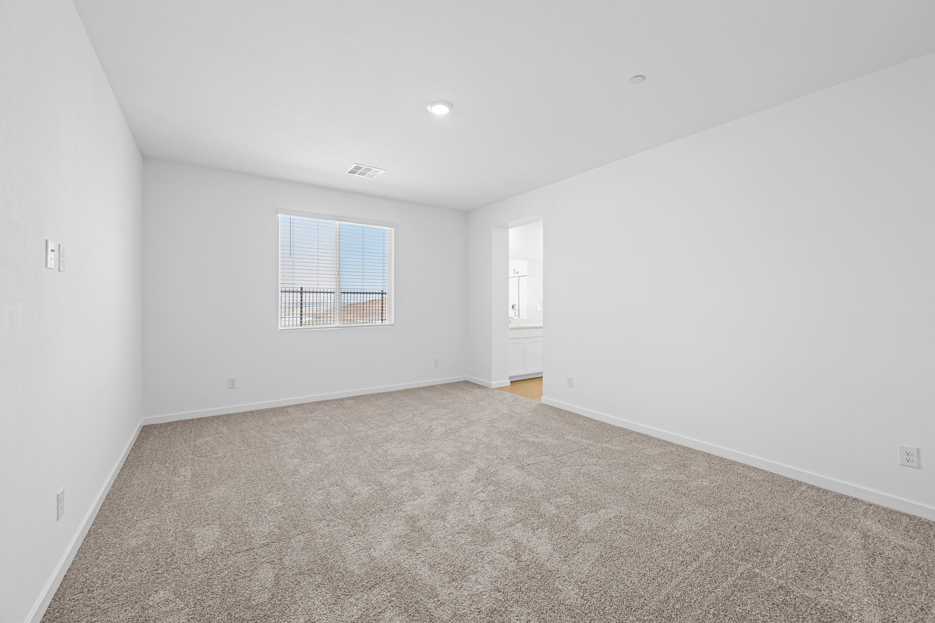 Lennar1659 Portofino Falls Place18