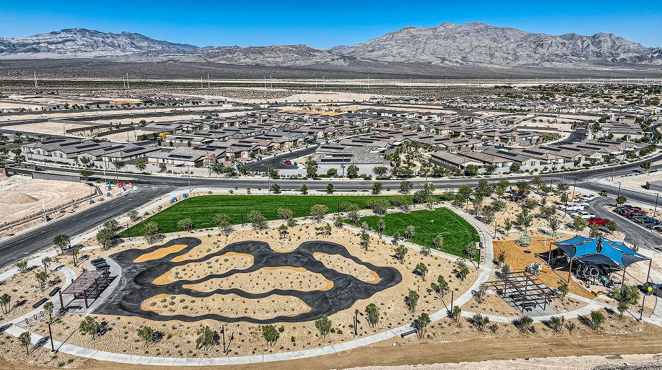 Sunstone Amenities Trail