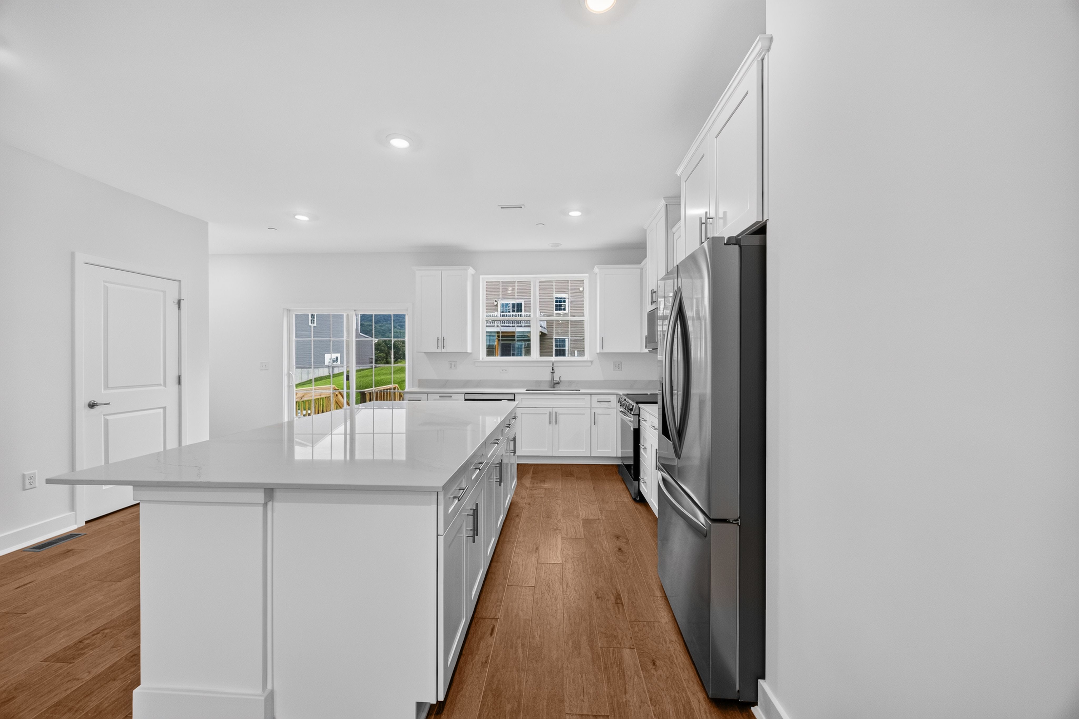 Pershing West Terrace Tuxedo Reserve Pershing Kitchen 2of4 F2