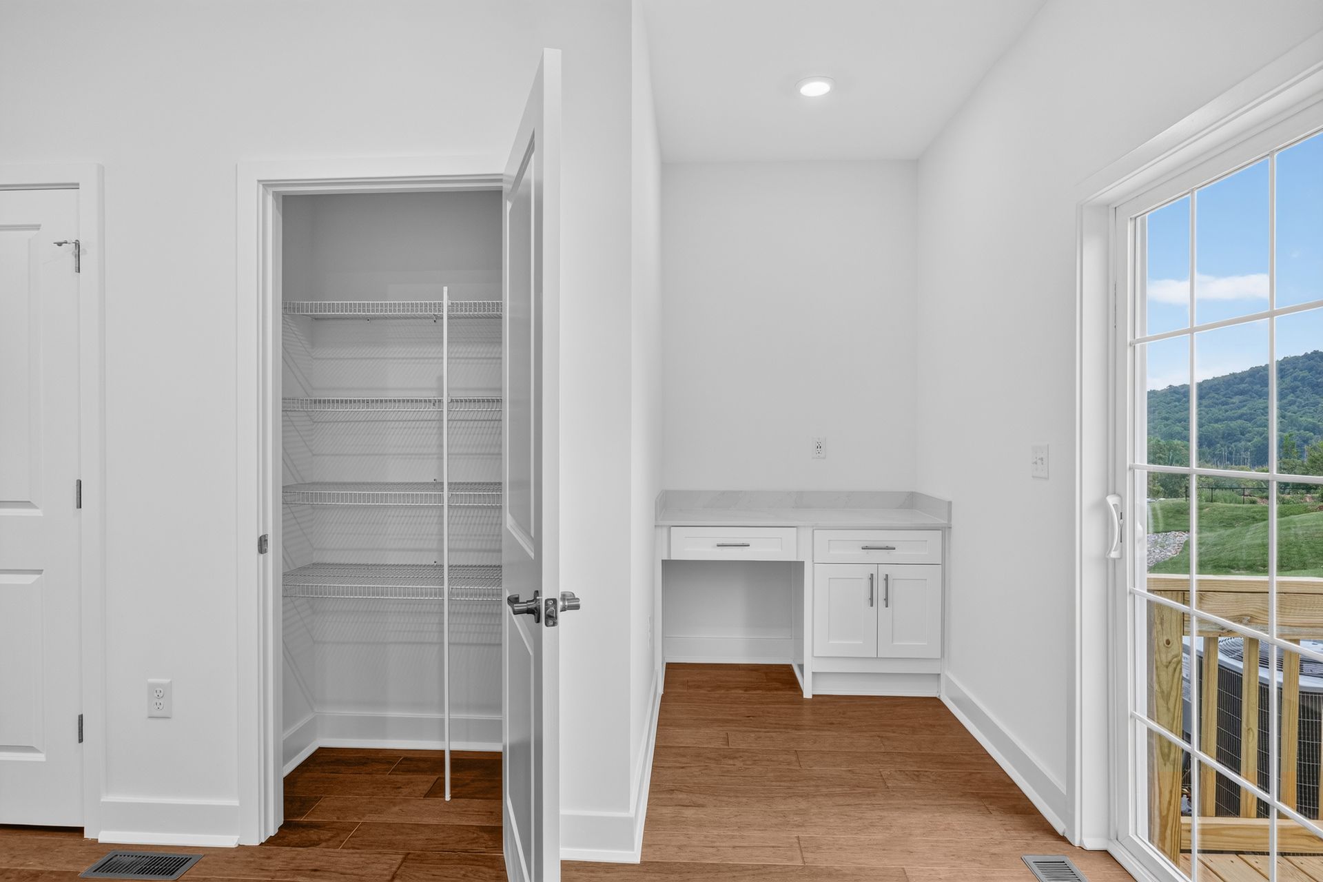 Pershing West Terrace Tuxedo Reserve Pershing Office F2