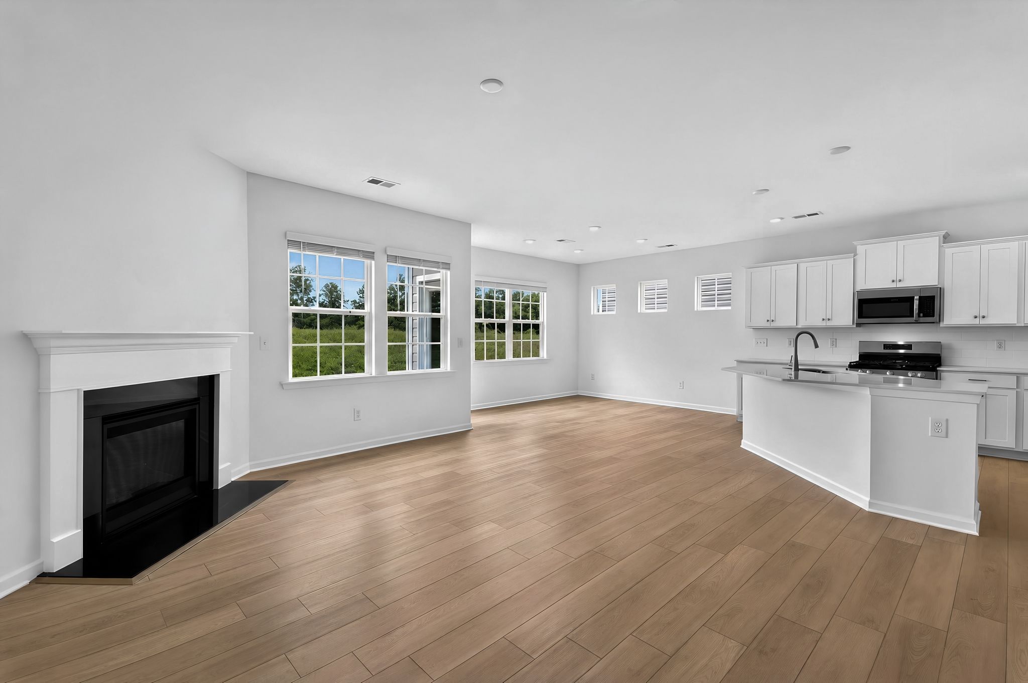 Pine Oaks Estates Greenway 12