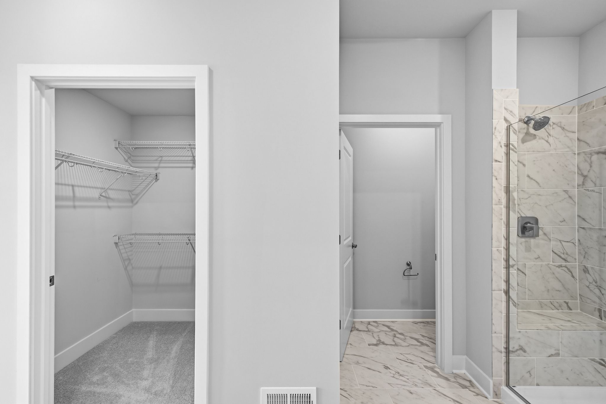 Heightsat Hunt Valley55+ Lafayette Owners Bath 1of3 F1