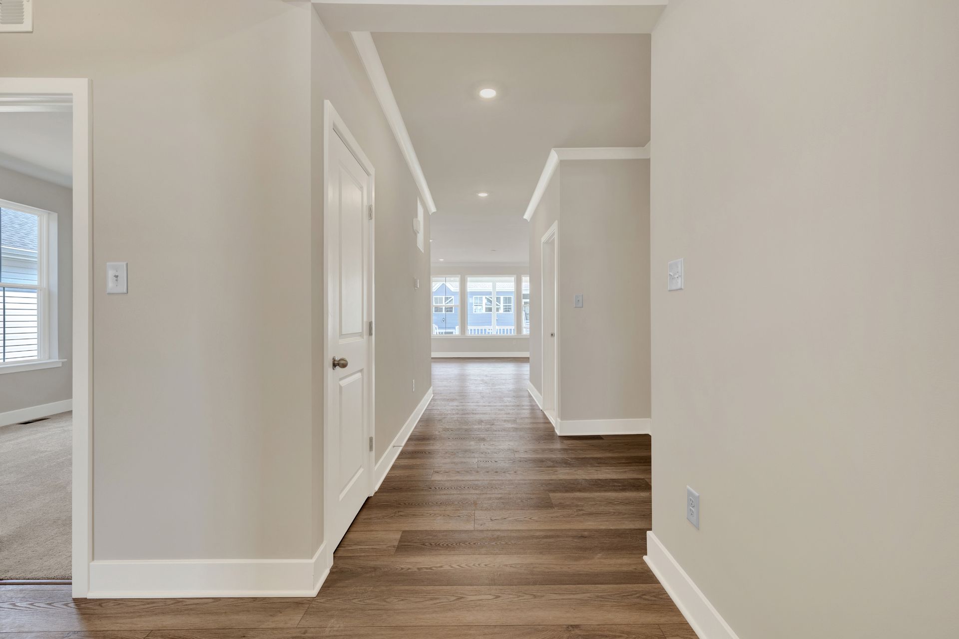 Plantation Lakes Savannah Hallway