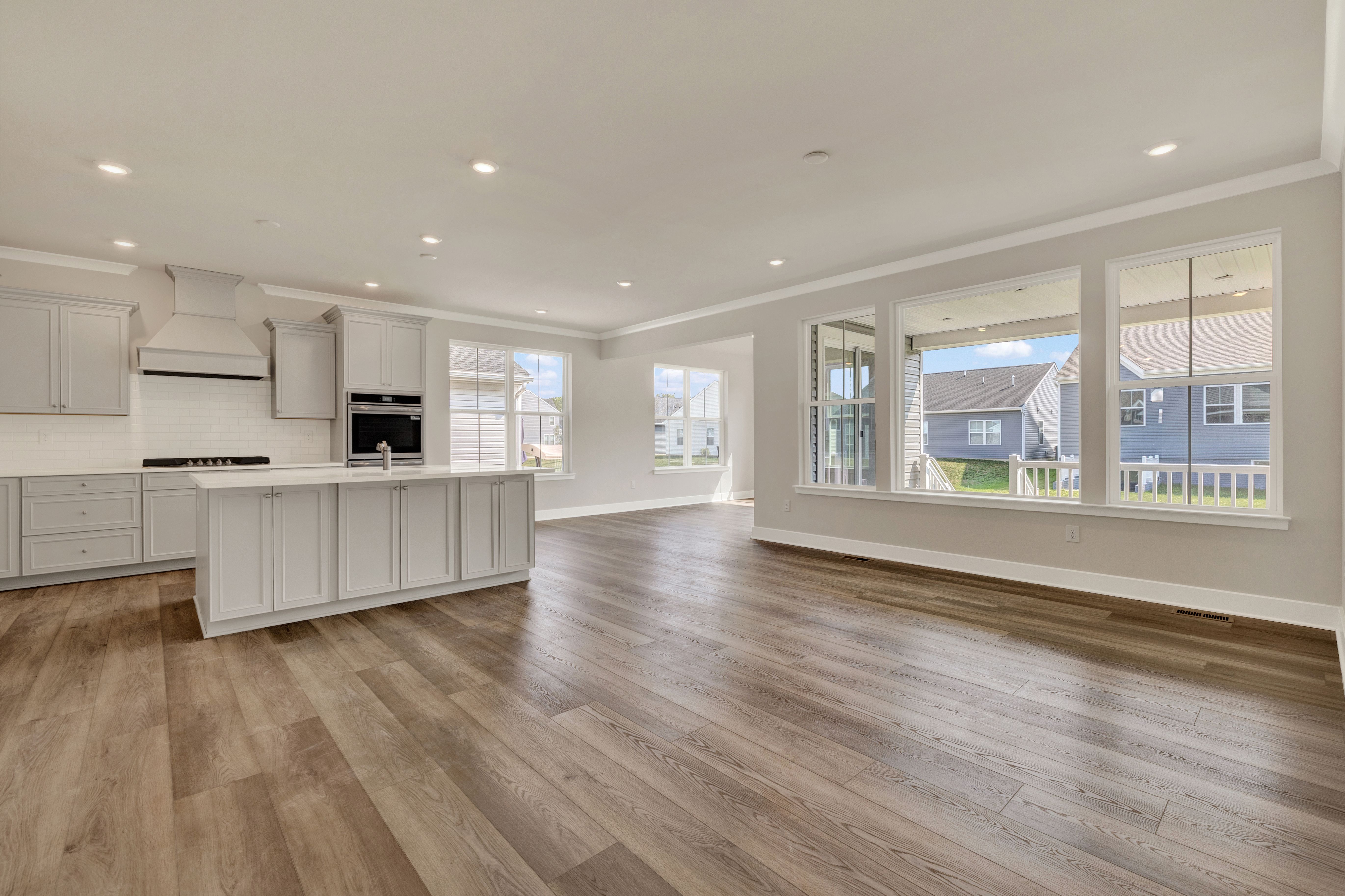 Plantation Lakes Savannah Great 1of2