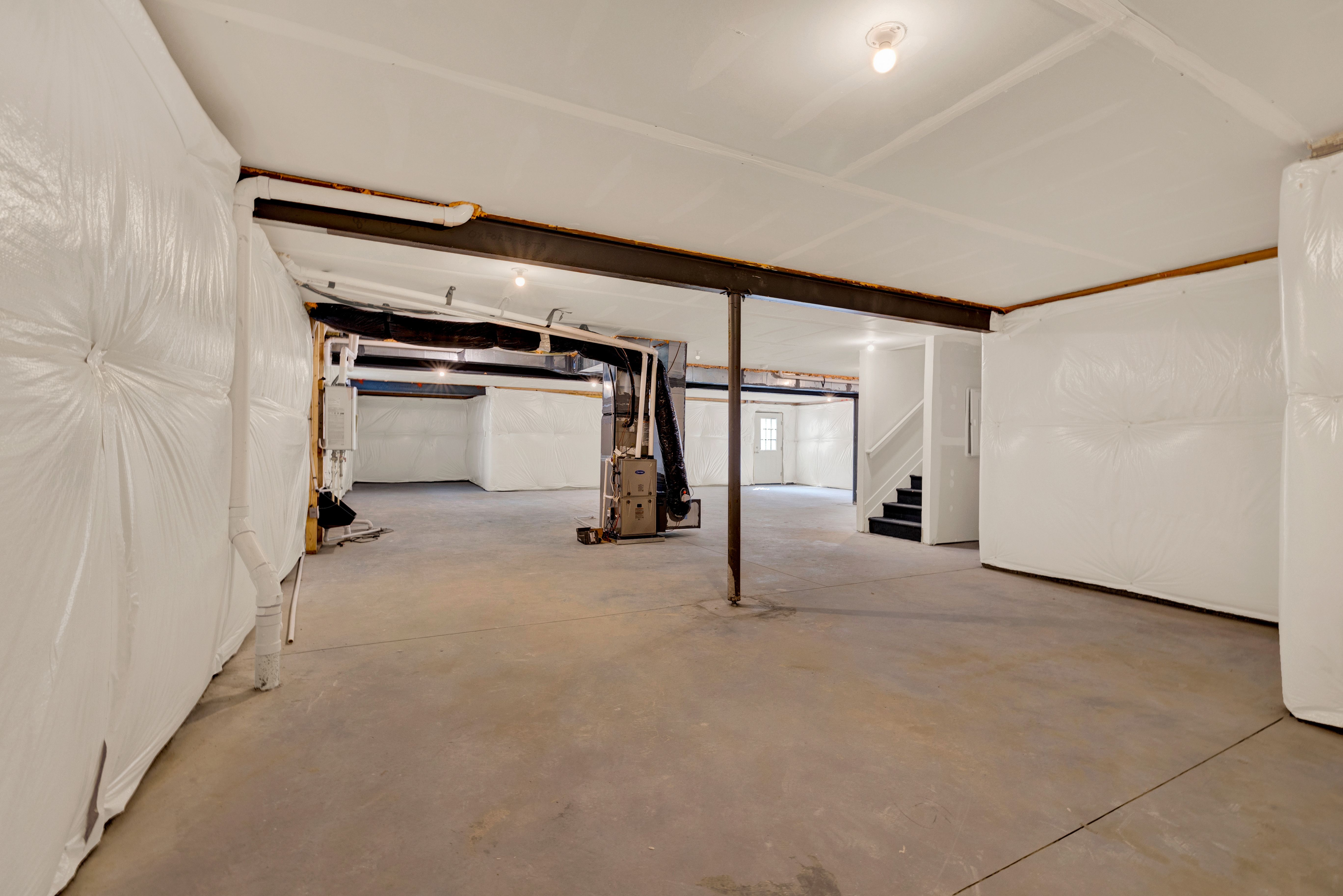 Plantation Lakes Savannah Unfinished Basement 2of2