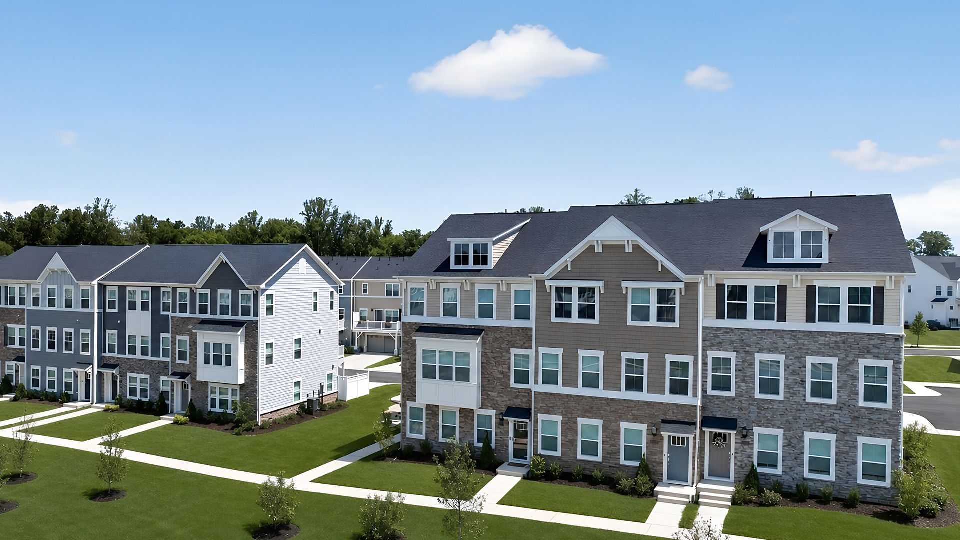 Townhomes St Charles Highlands Streetscape 5of10