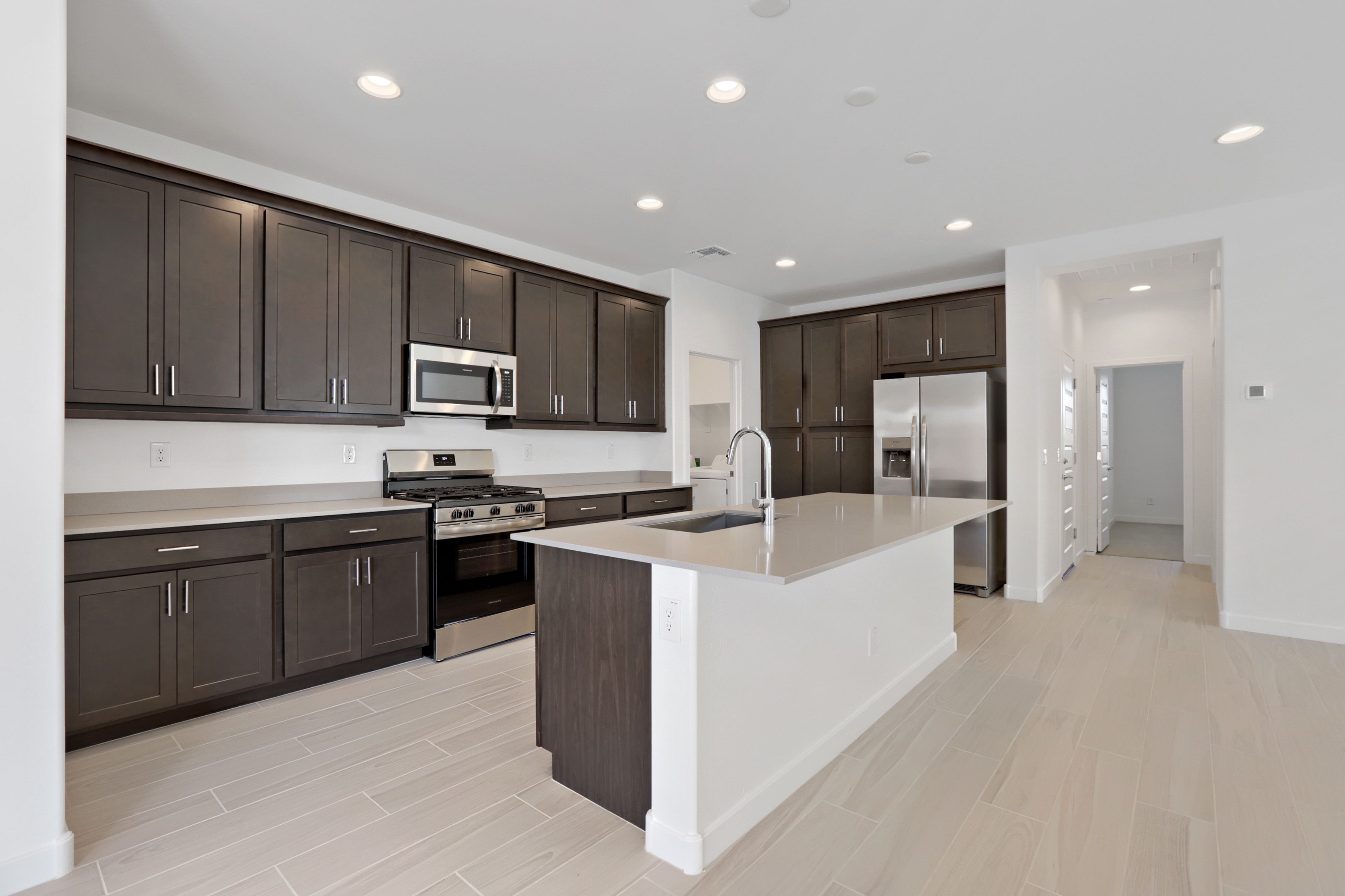 25270 N 174th Ln   Print Quality   004   04 Kitchen