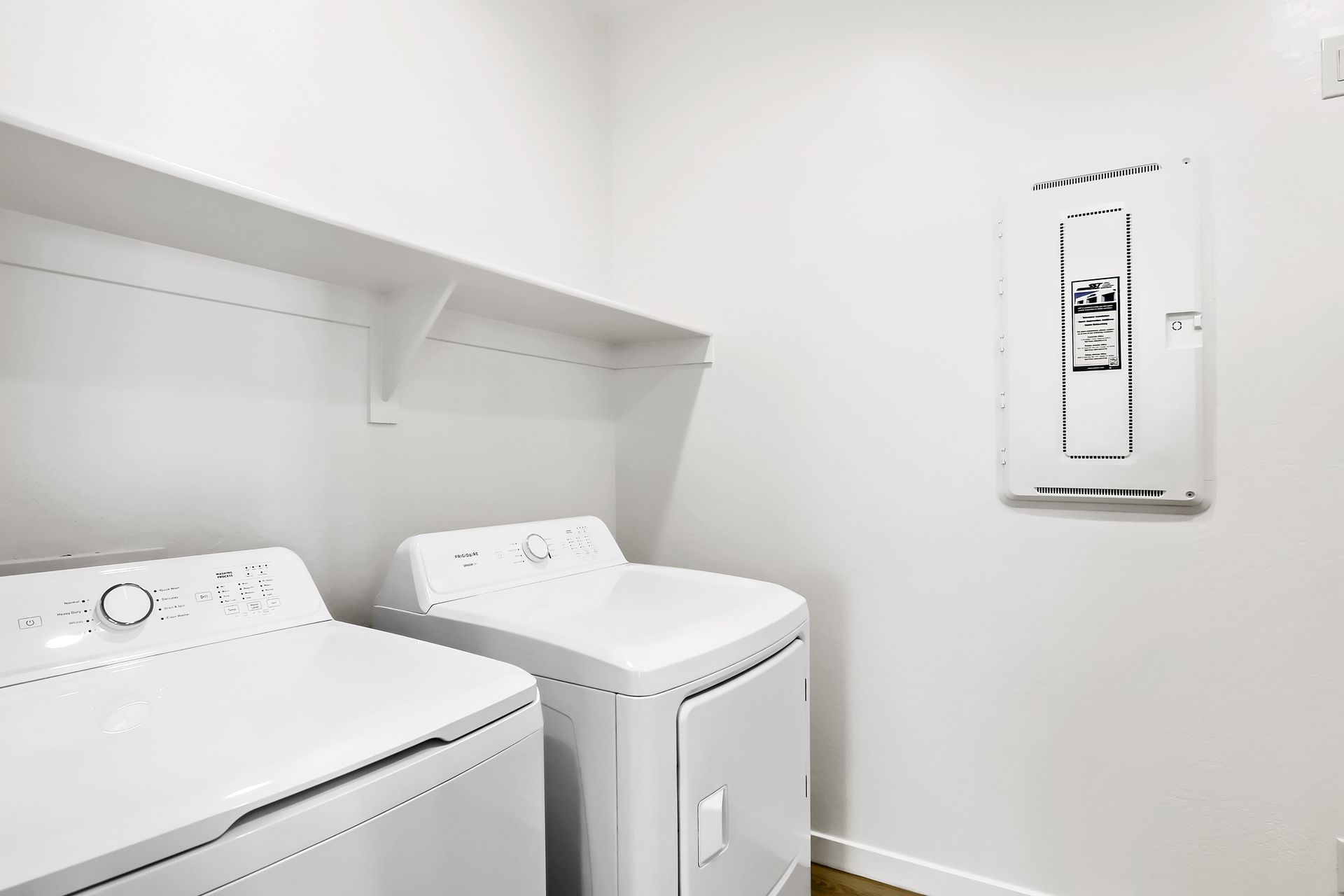 25336 N 175th Ave   Print Quality   010   10 Laundry Room
