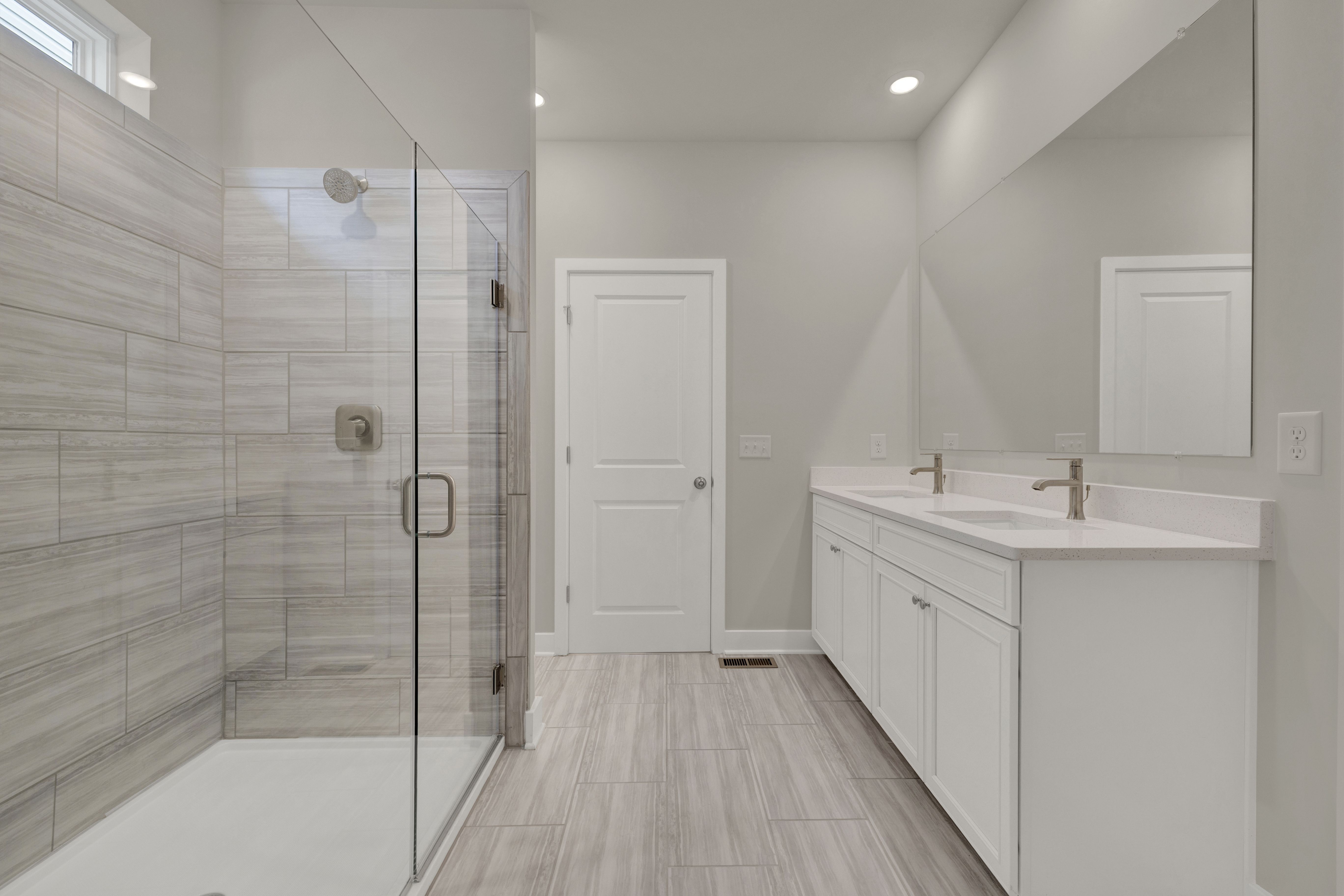 Plantation Lakes Clearwater Owners Bath 2of2