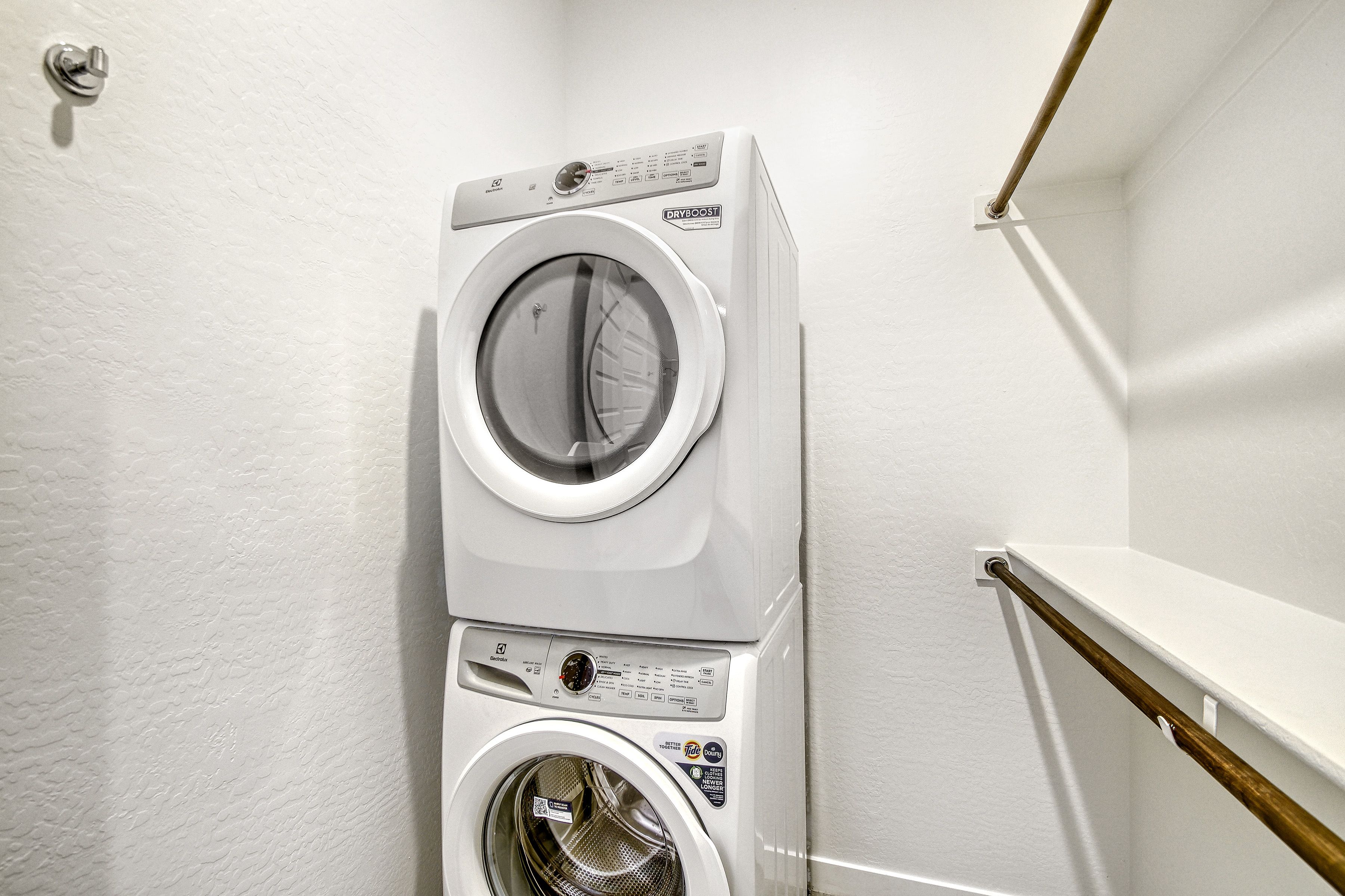25137 N 177th Ave   Print Quality   010   10 Laundry Room