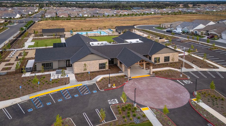 Heritage Placer Vineyards Amenity Clubhouse The Palazzo Exterior 3of3