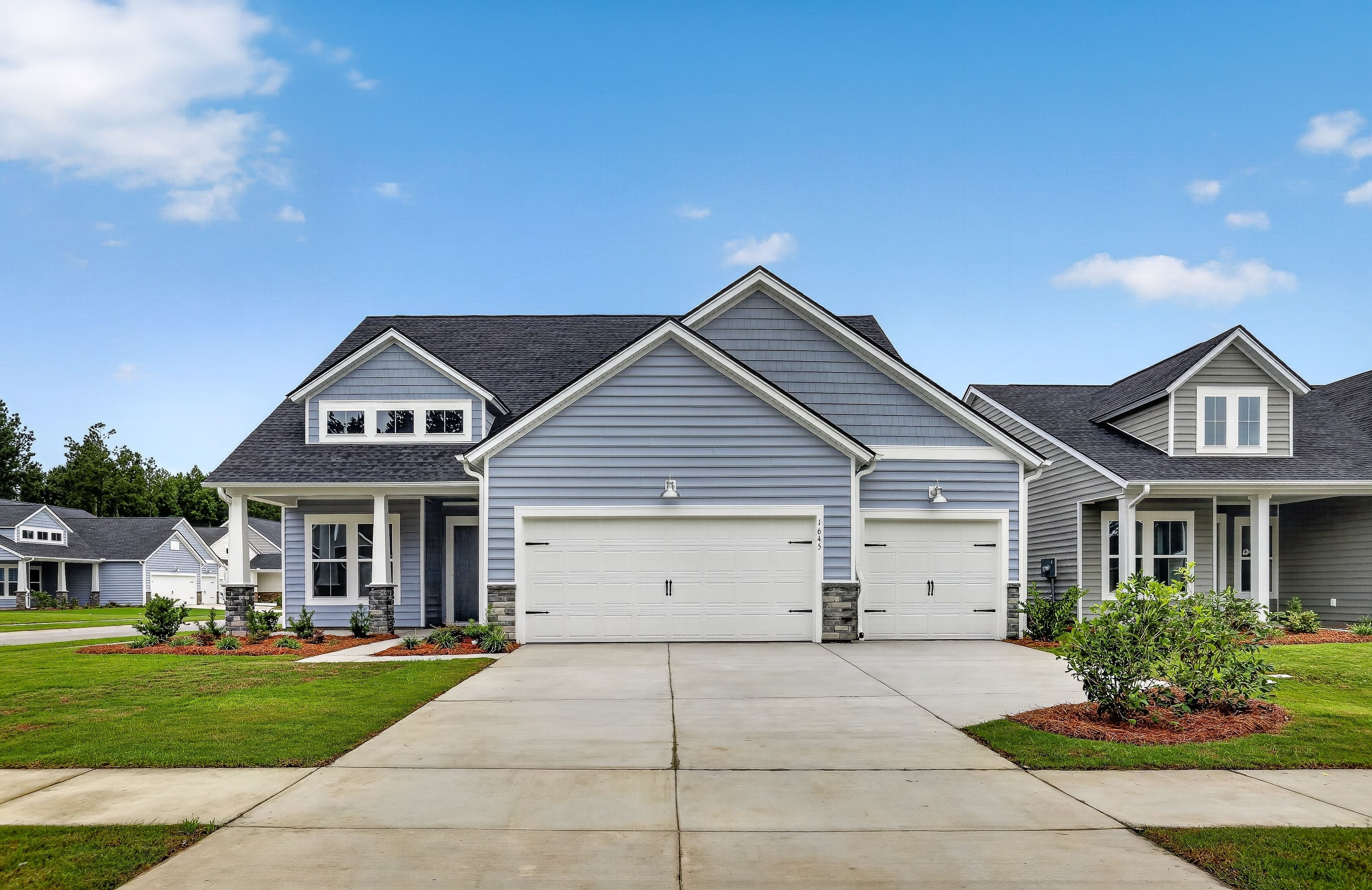 1645 LOCALS STREET (LILY)