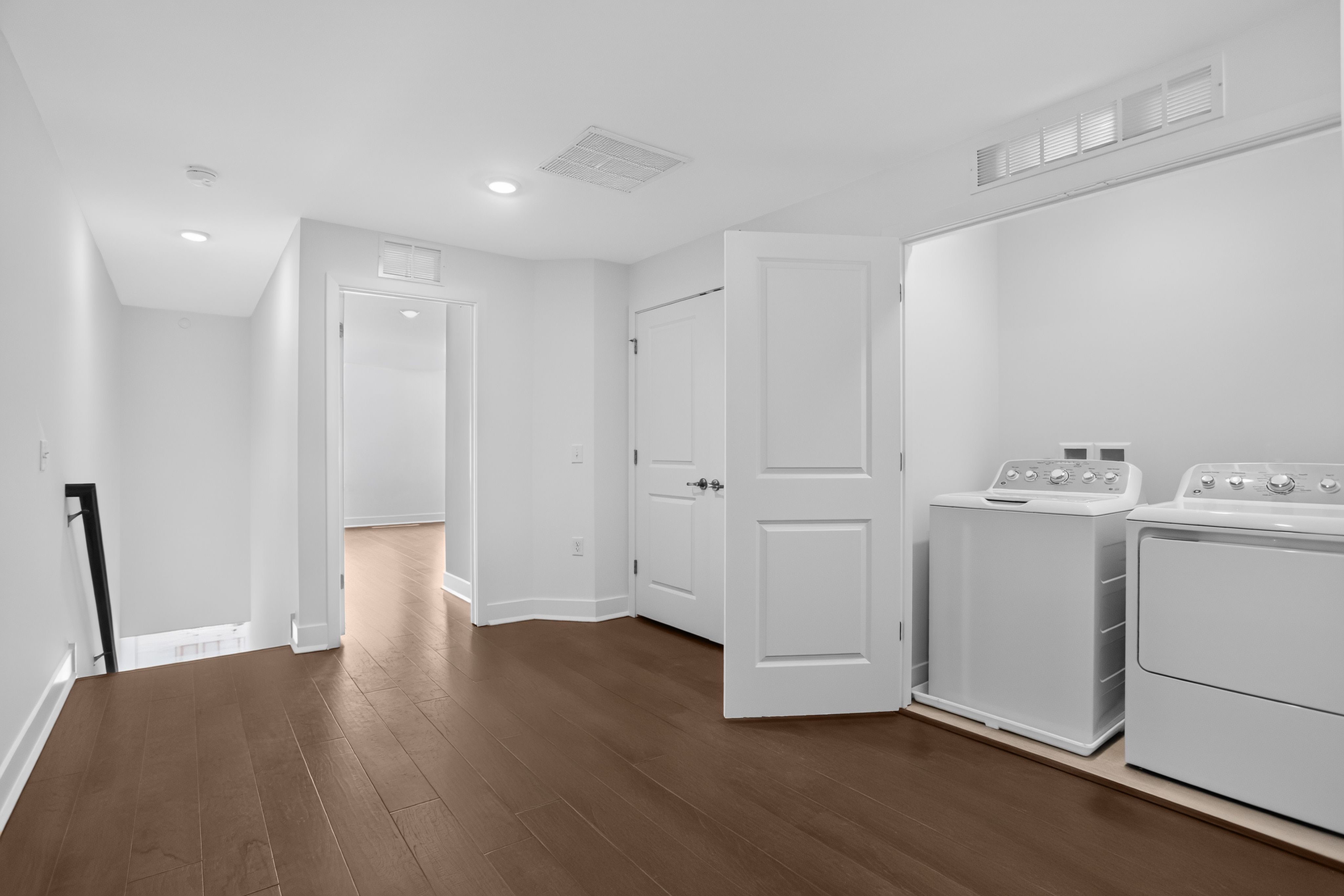 Terraces Collection Hopewell Arnold Laundry F3