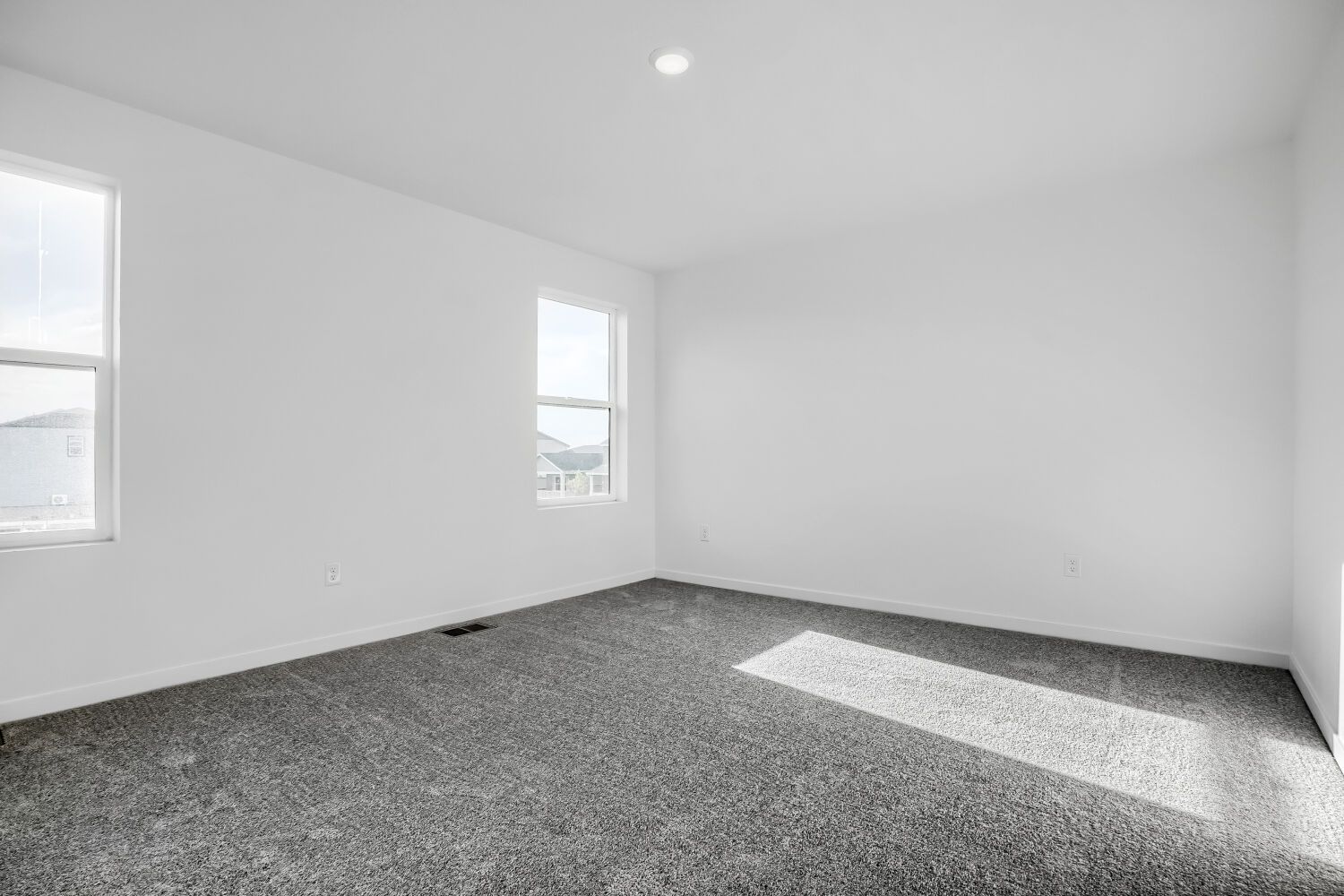 375 Wildflower Court Owner's Suite