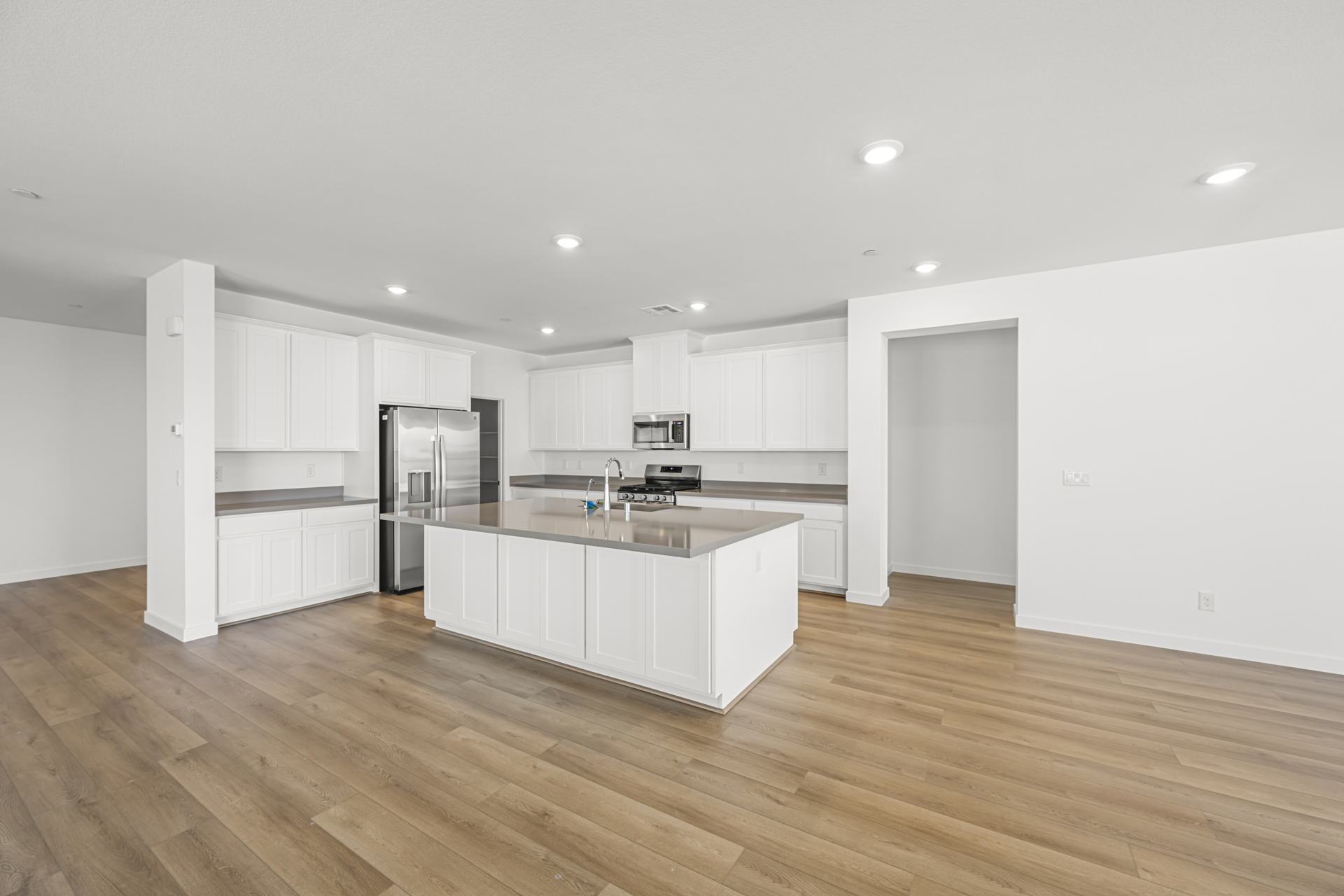 Lennar1476 Bianca Falls Drive04