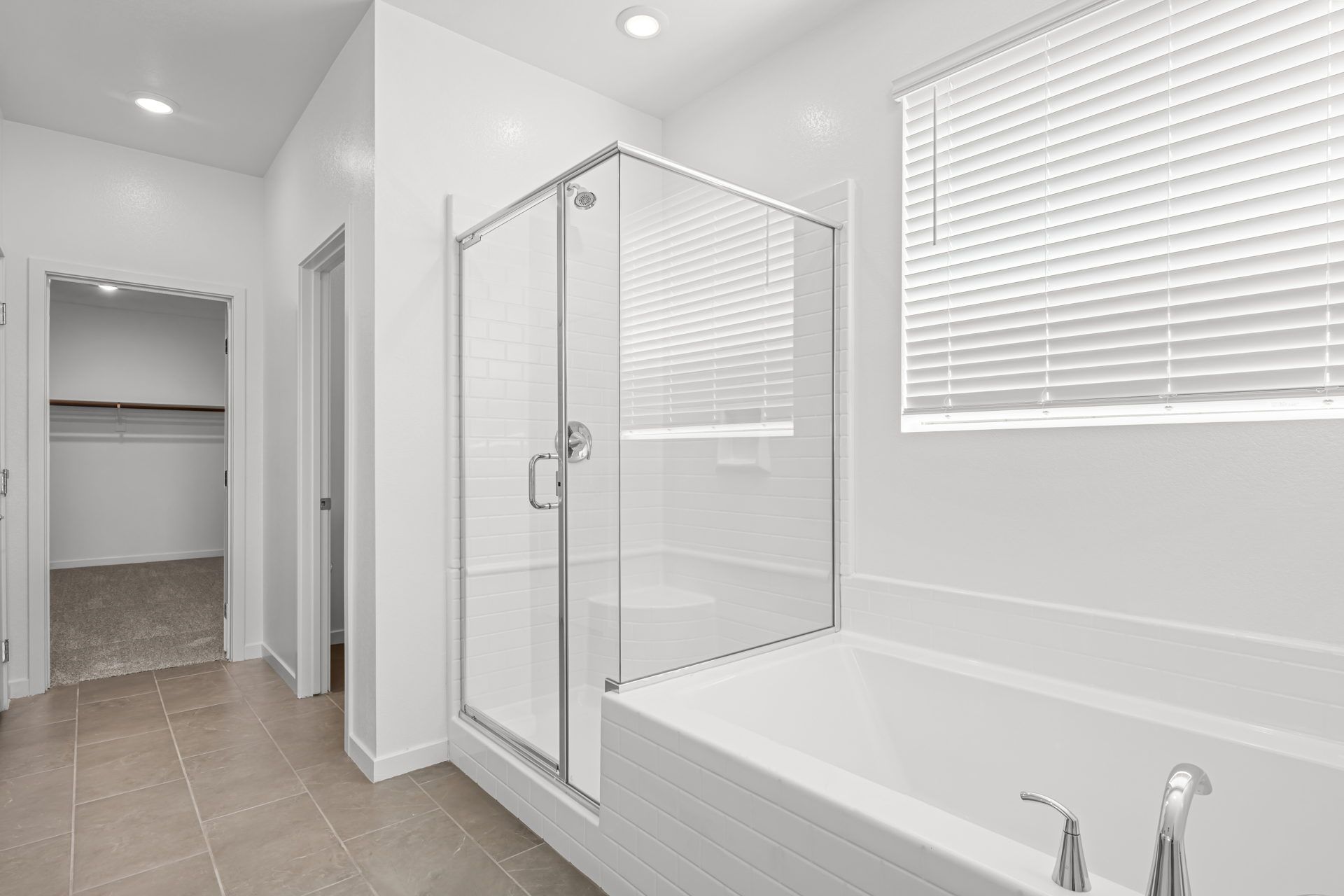 Lennar1476 Bianca Falls Drive16