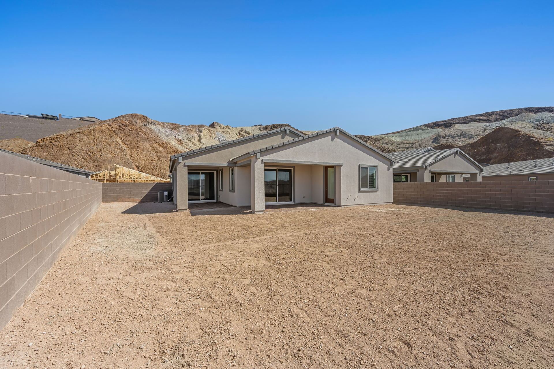 Lennar1476 Bianca Falls Drive26