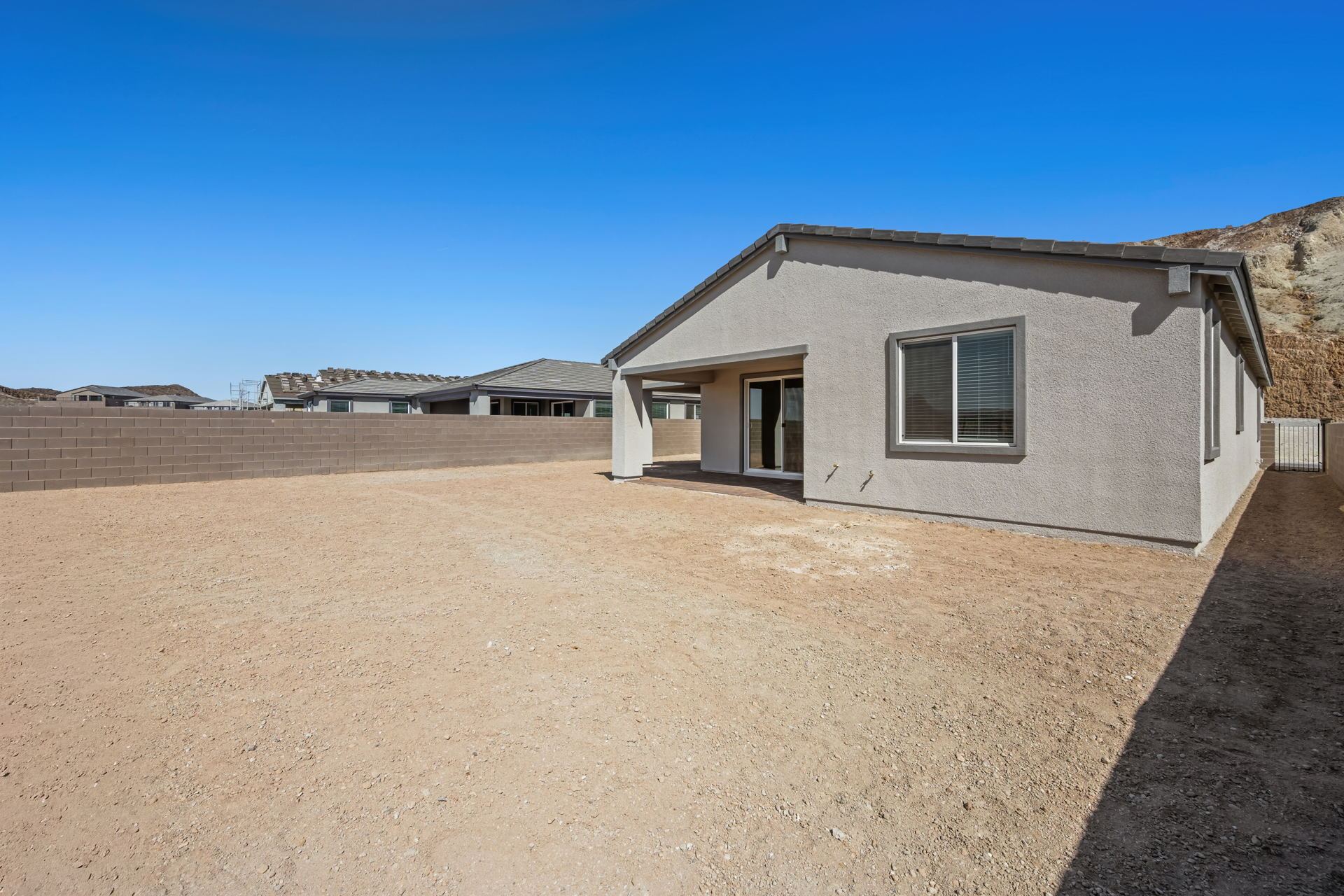 Lennar1476 Bianca Falls Drive27