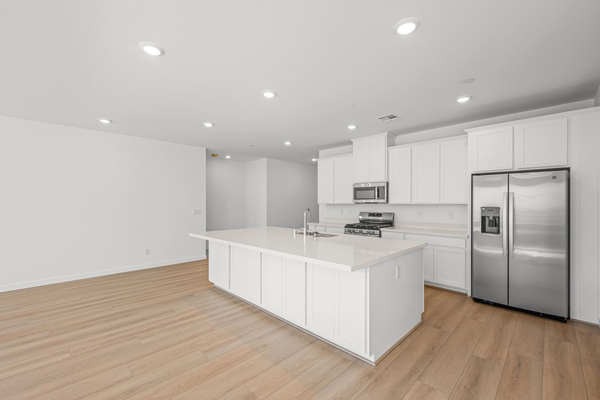 Lennar1409 Bianca Falls Drive06