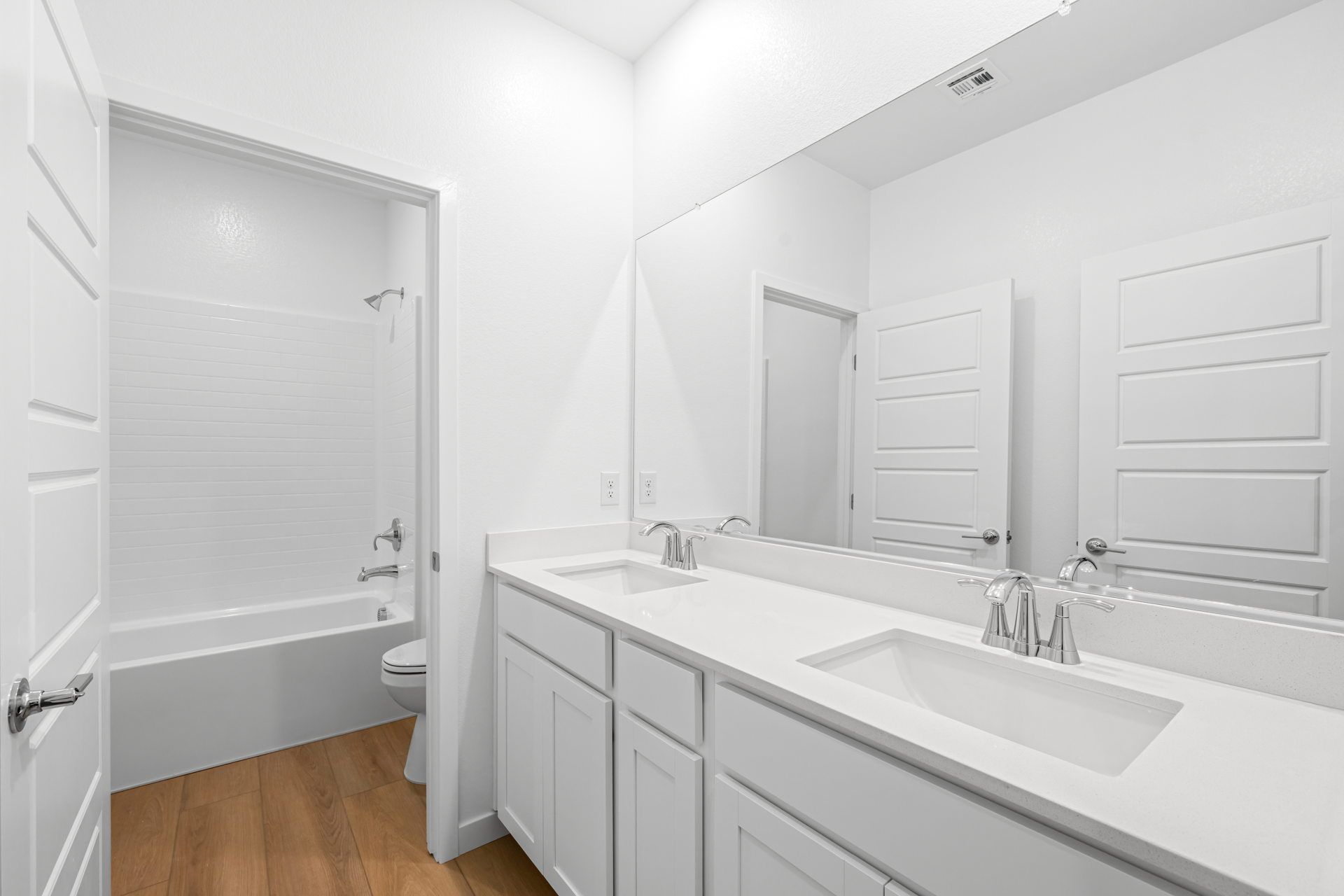 Lennar1409 Bianca Falls Drive16