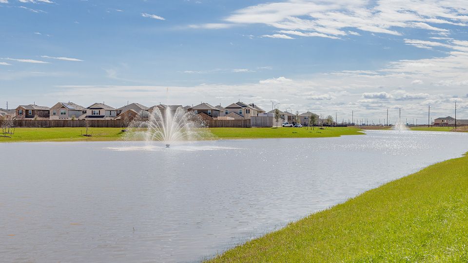 Sunterra Amenity Lake