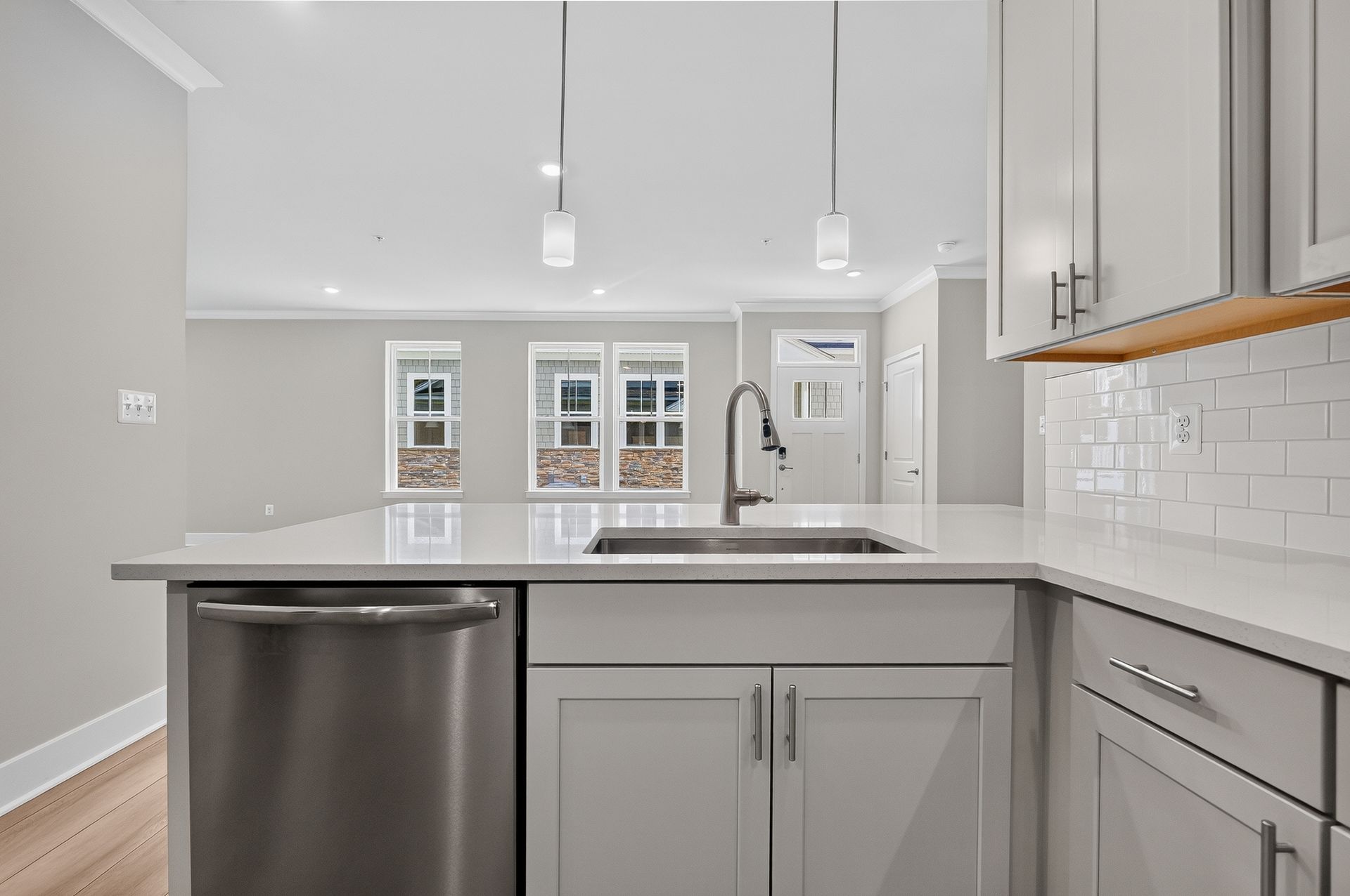 Heightsat Hunt Valley55+ Bailey Kitchen 2of4 F1