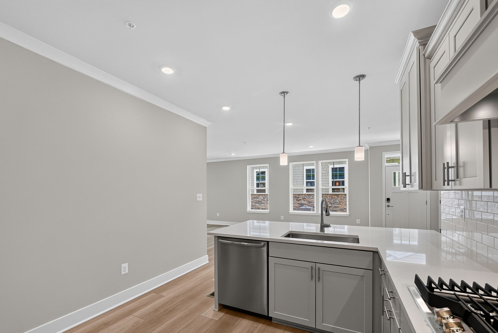 Heightsat Hunt Valley55+ Bailey Kitchen 3of4 F1