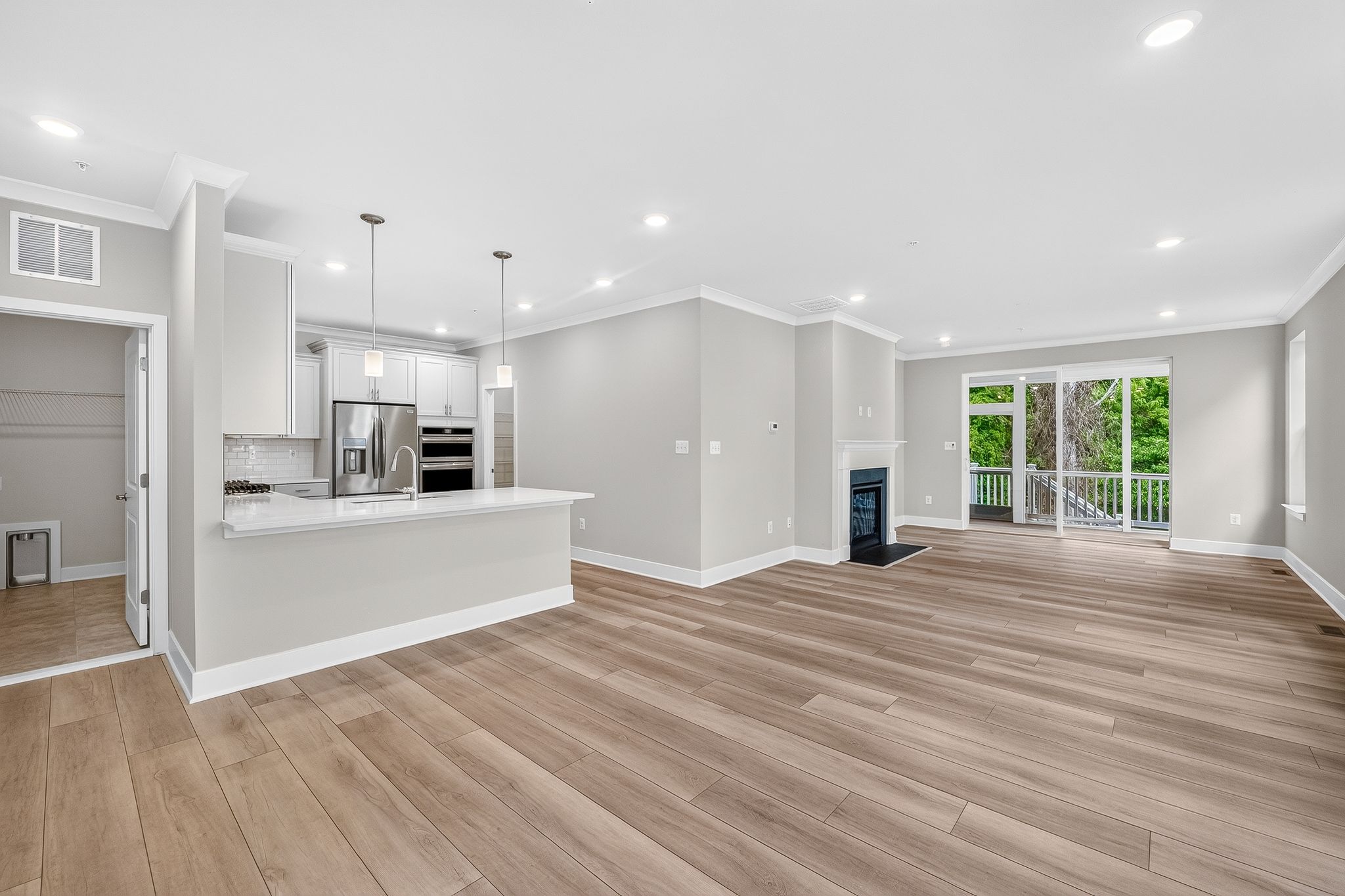 Heightsat Hunt Valley55+ Bailey Dining 1of2 F1