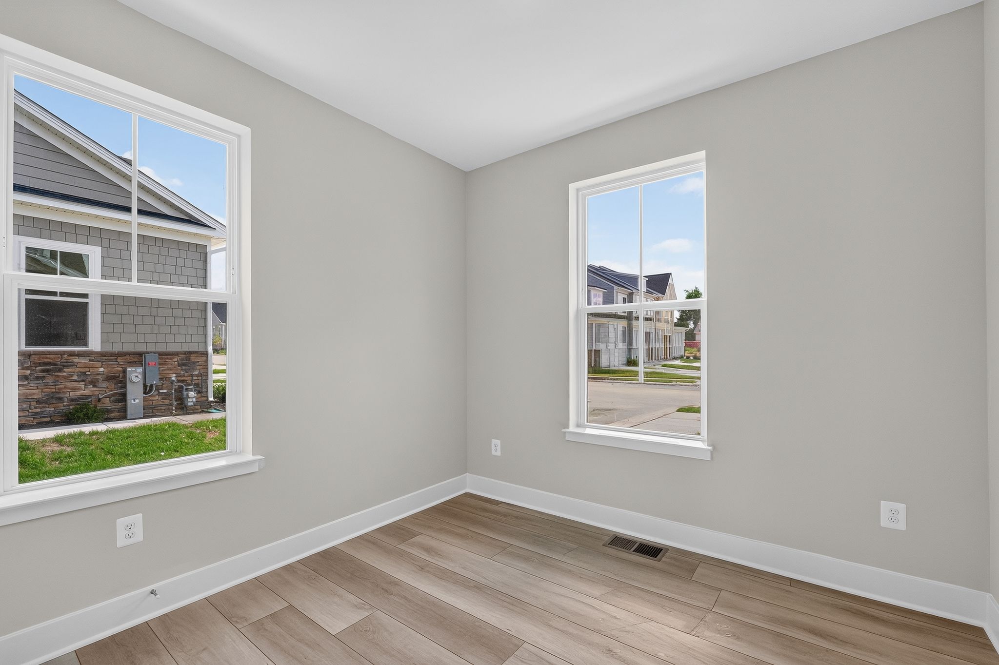 Heightsat Hunt Valley55+ Bailey Bed2 1of2 F1