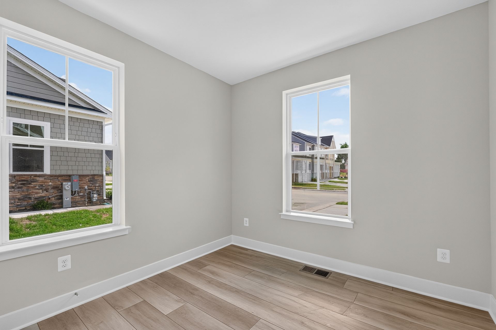 Heightsat Hunt Valley55+ Bailey Bed2 1of2 F1