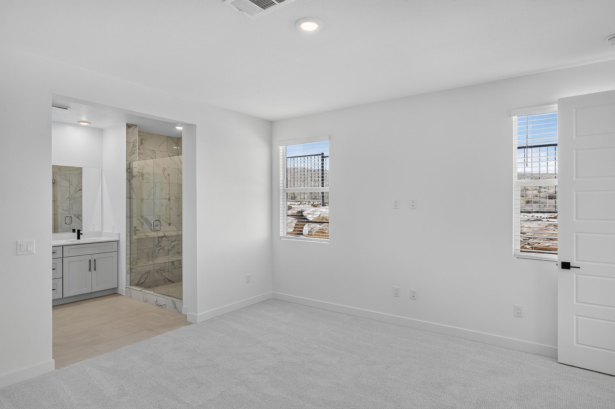 15 664 S Cecita Wy Edit