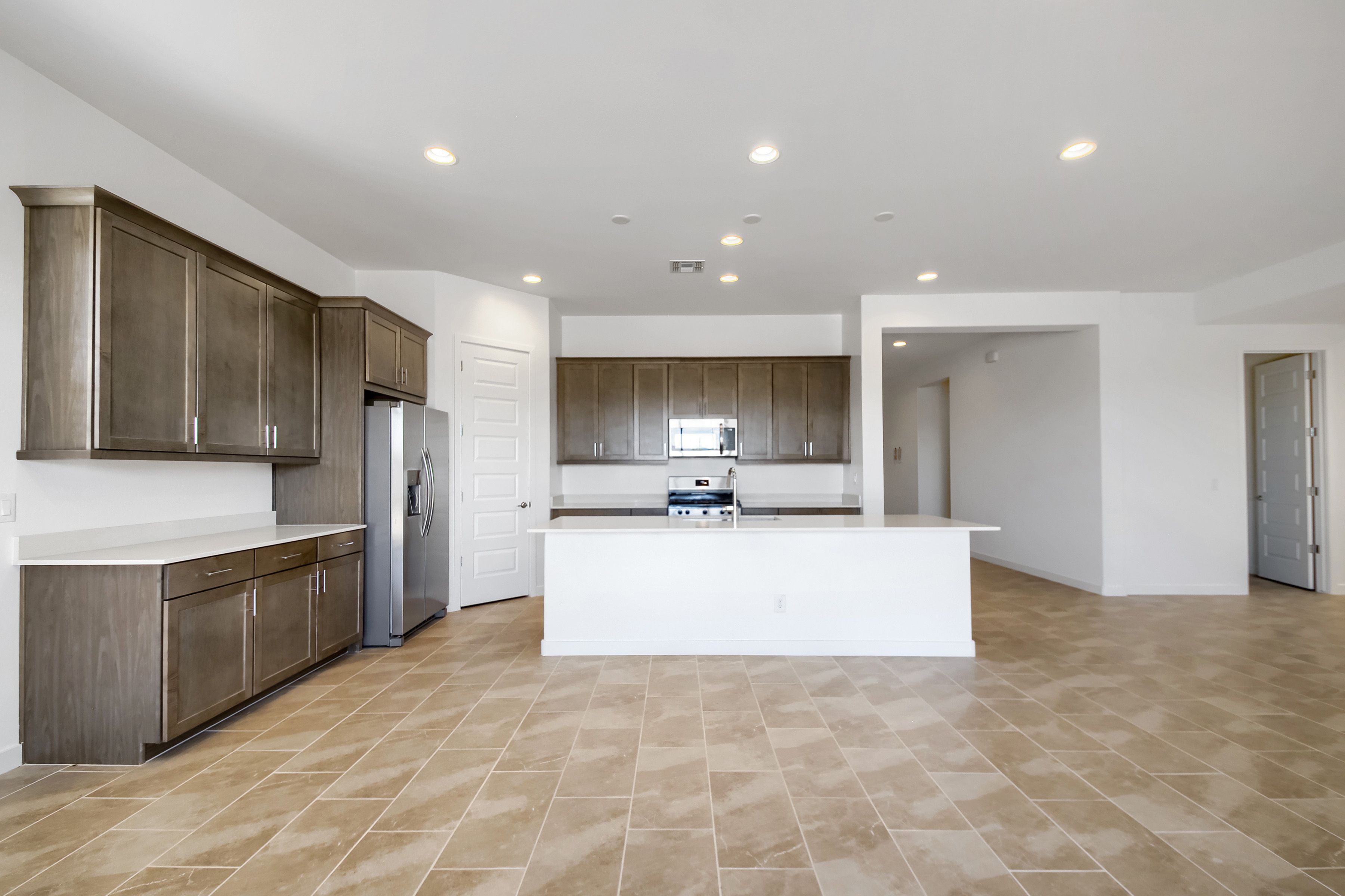 25481 N 167th Ln   Print Quality   004   04 Kitchen