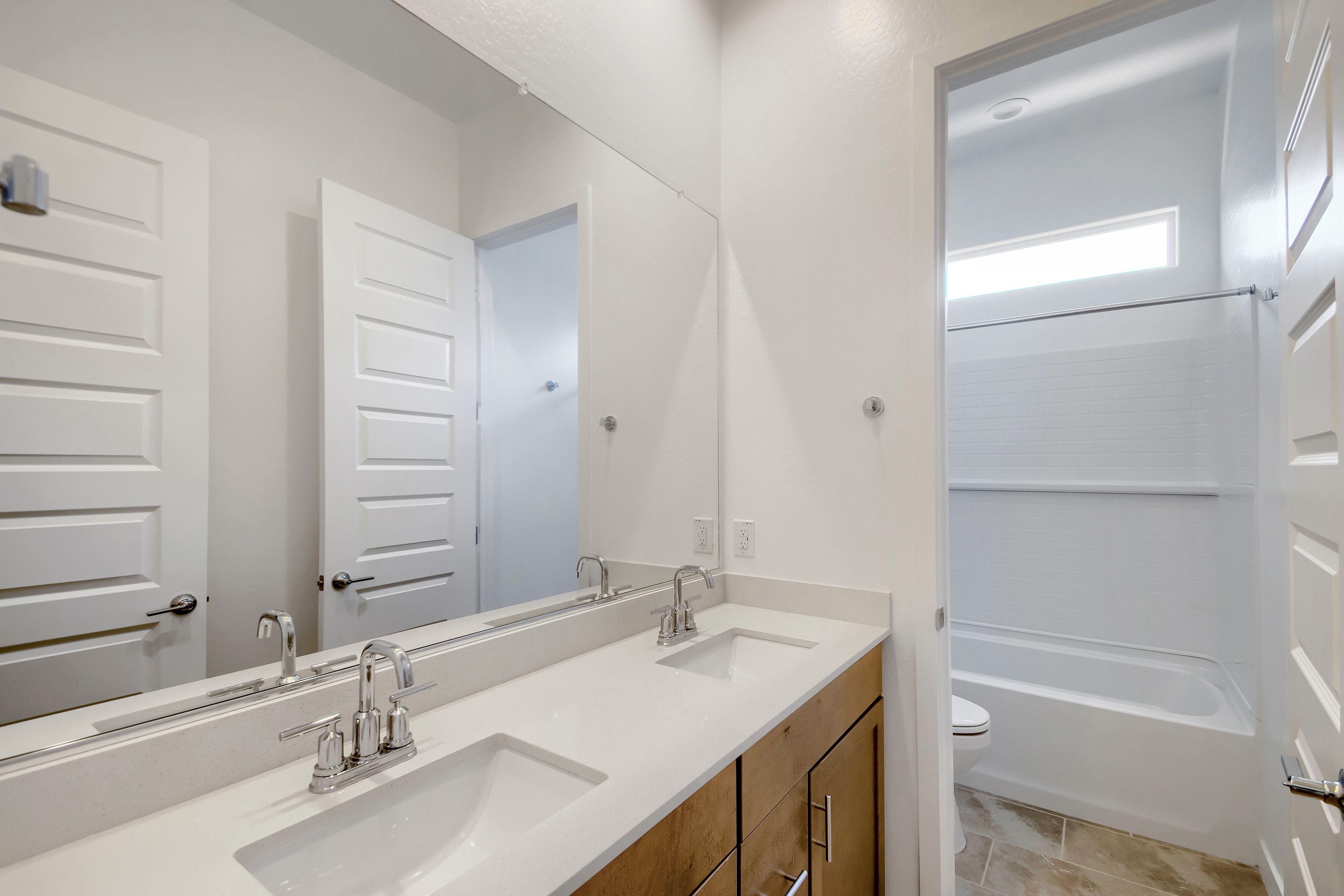 25481 N 167th Ln   Print Quality   009   09 Bathroom