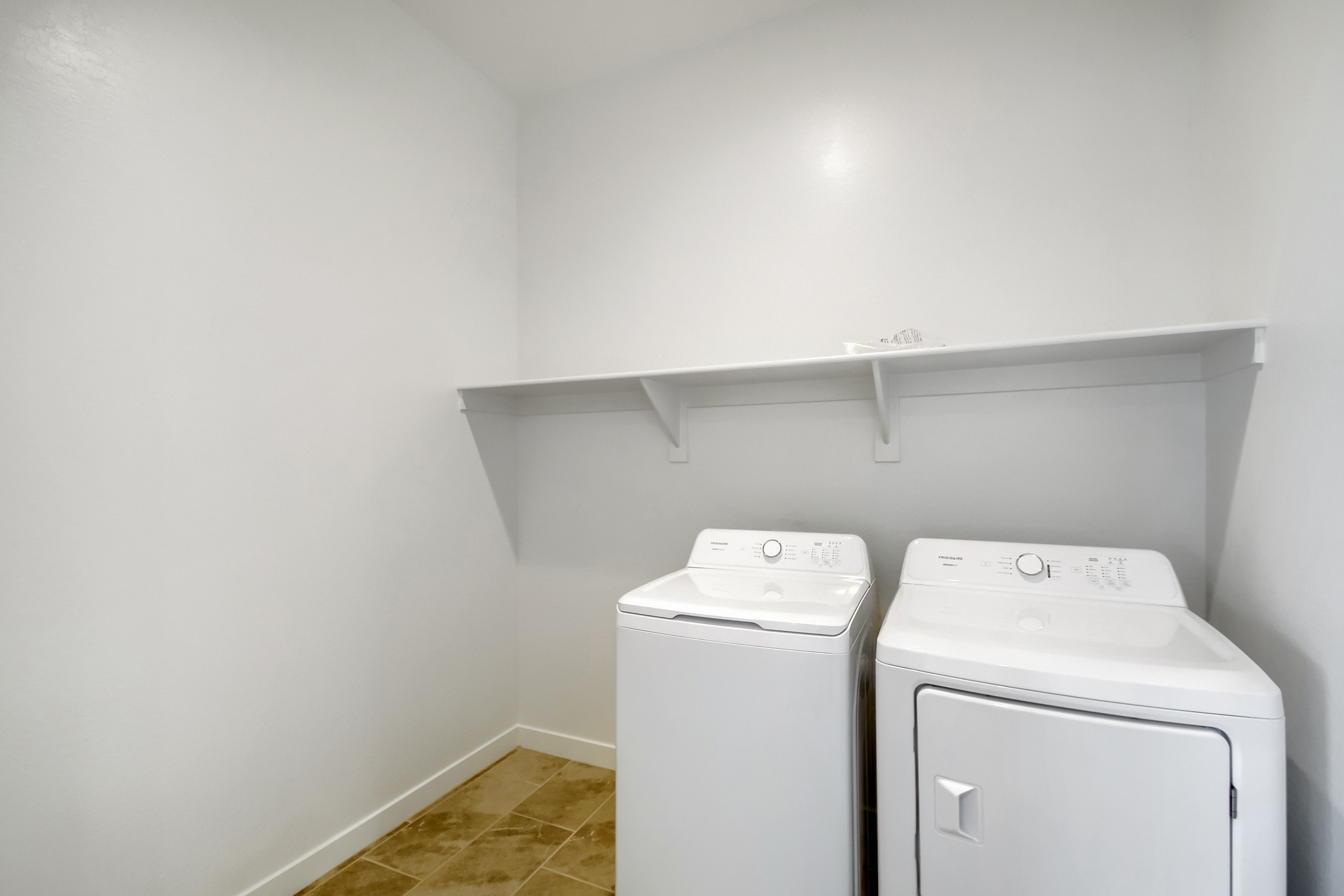 25481 N 167th Ln   Print Quality   010   10 Laundry Room