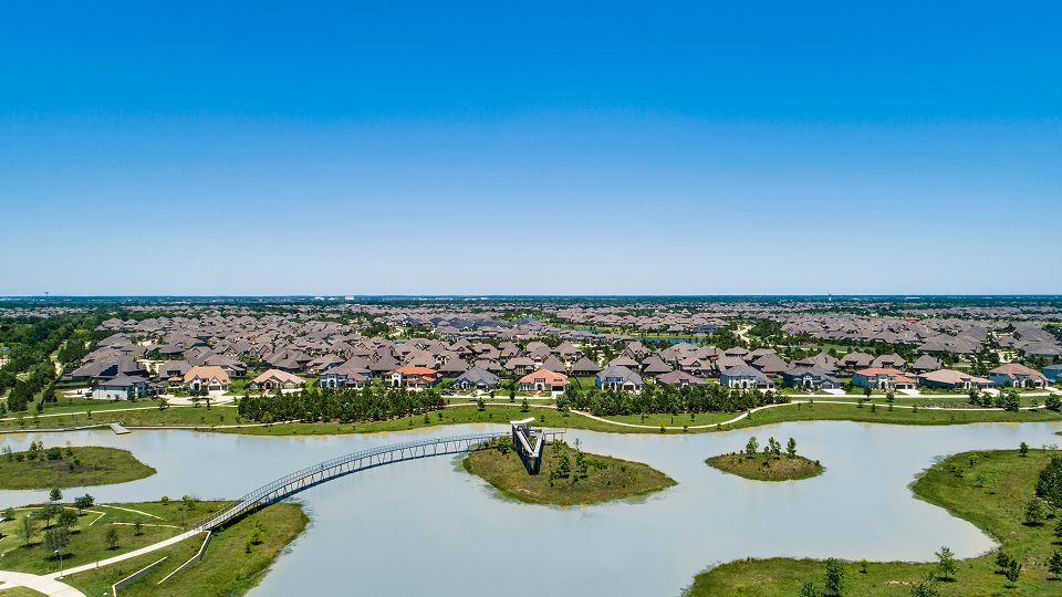 Bridgeland Amenity Aerial Lake