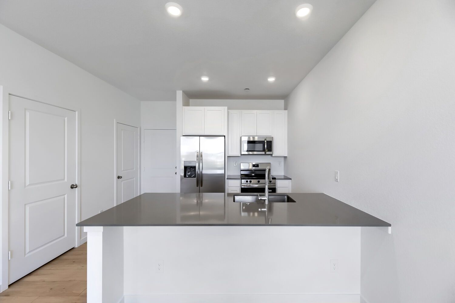 16427 Standing Elk Dr   Web Quality   005   05 Kitchen