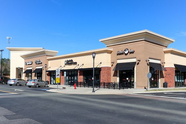 Apex pic Shopping Beaver Creek Commons 3of4