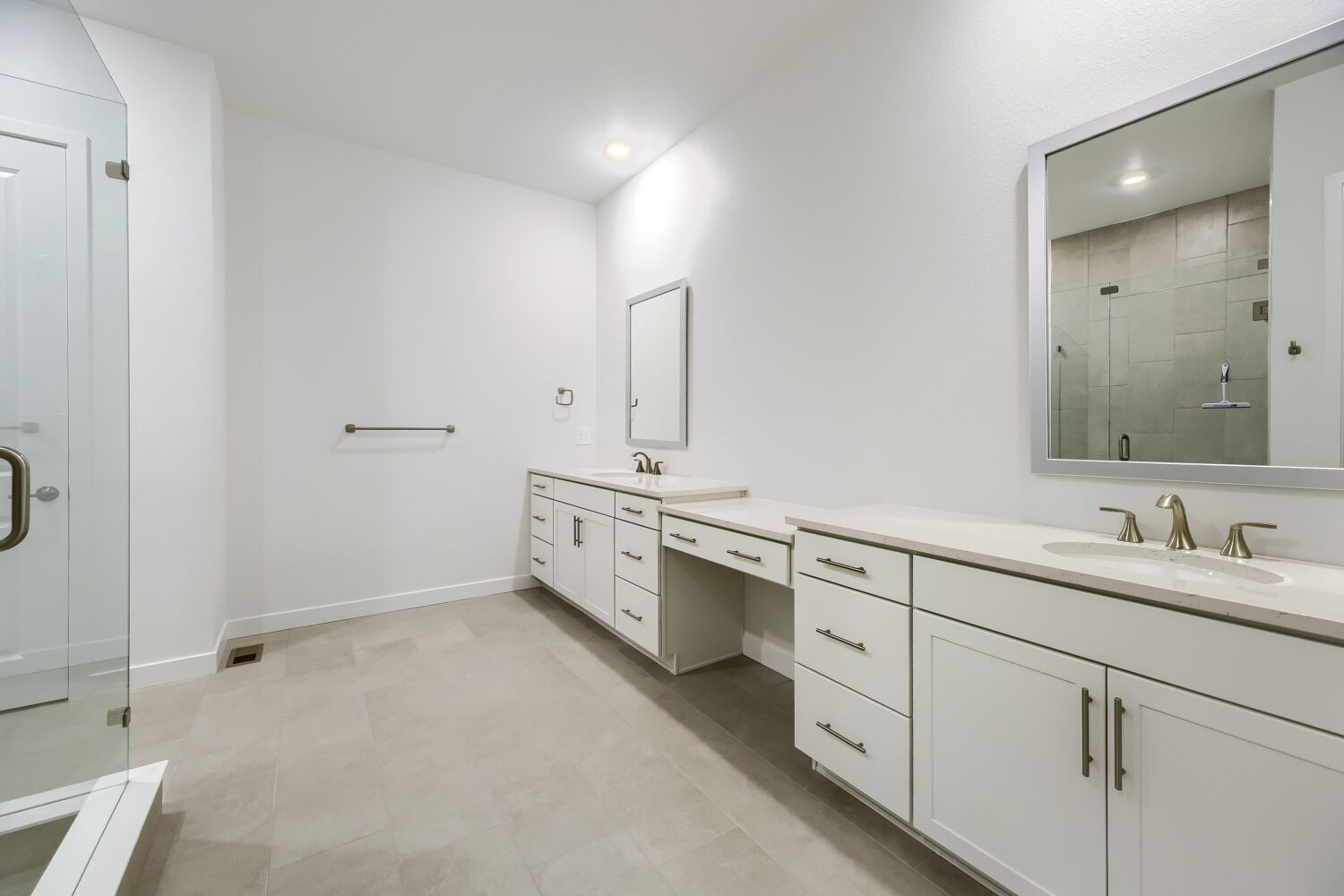 4212 Buttongrass Trl   Web Quality   008   08 Primary Bathroom