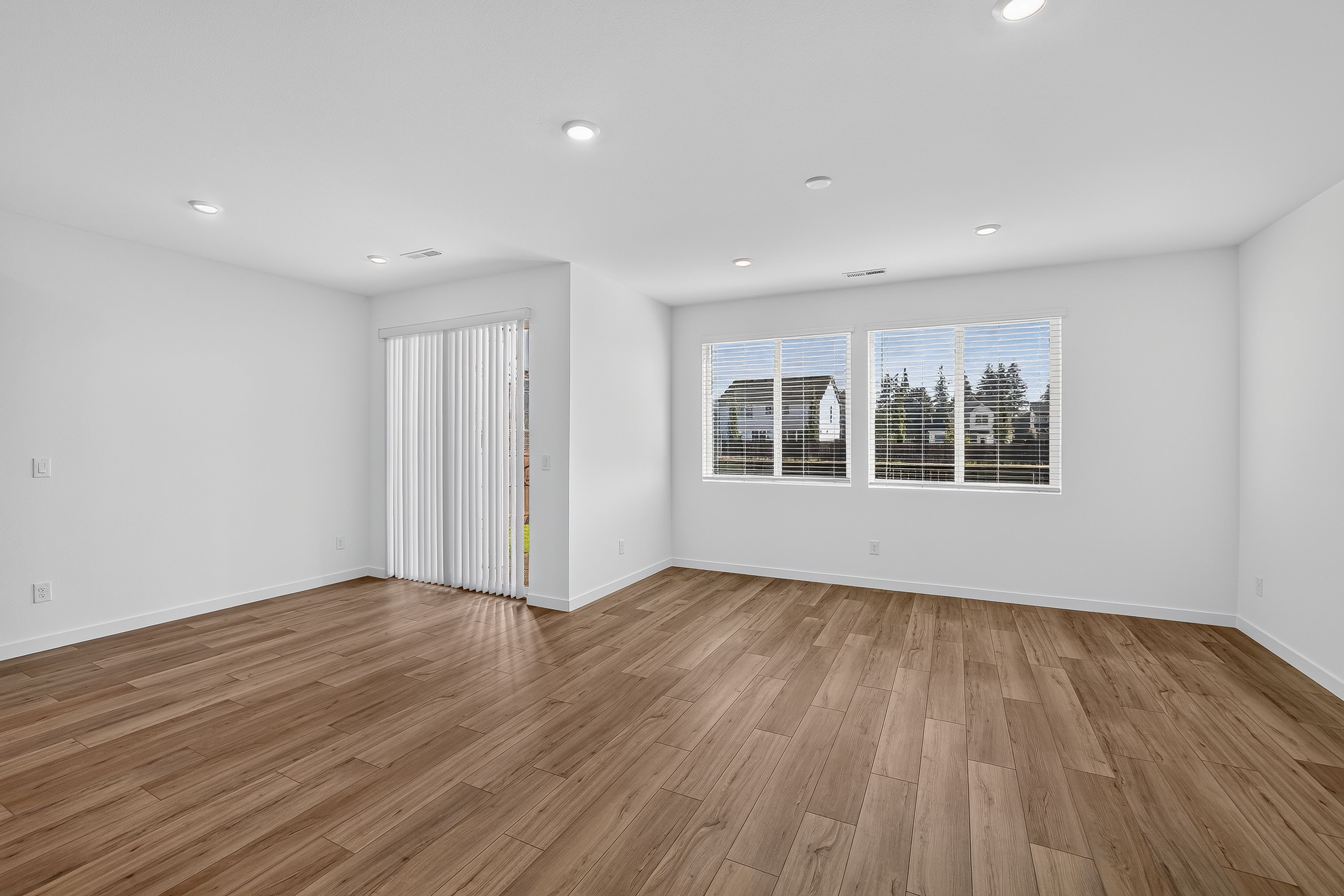 Alderand Ash Charlotte 10